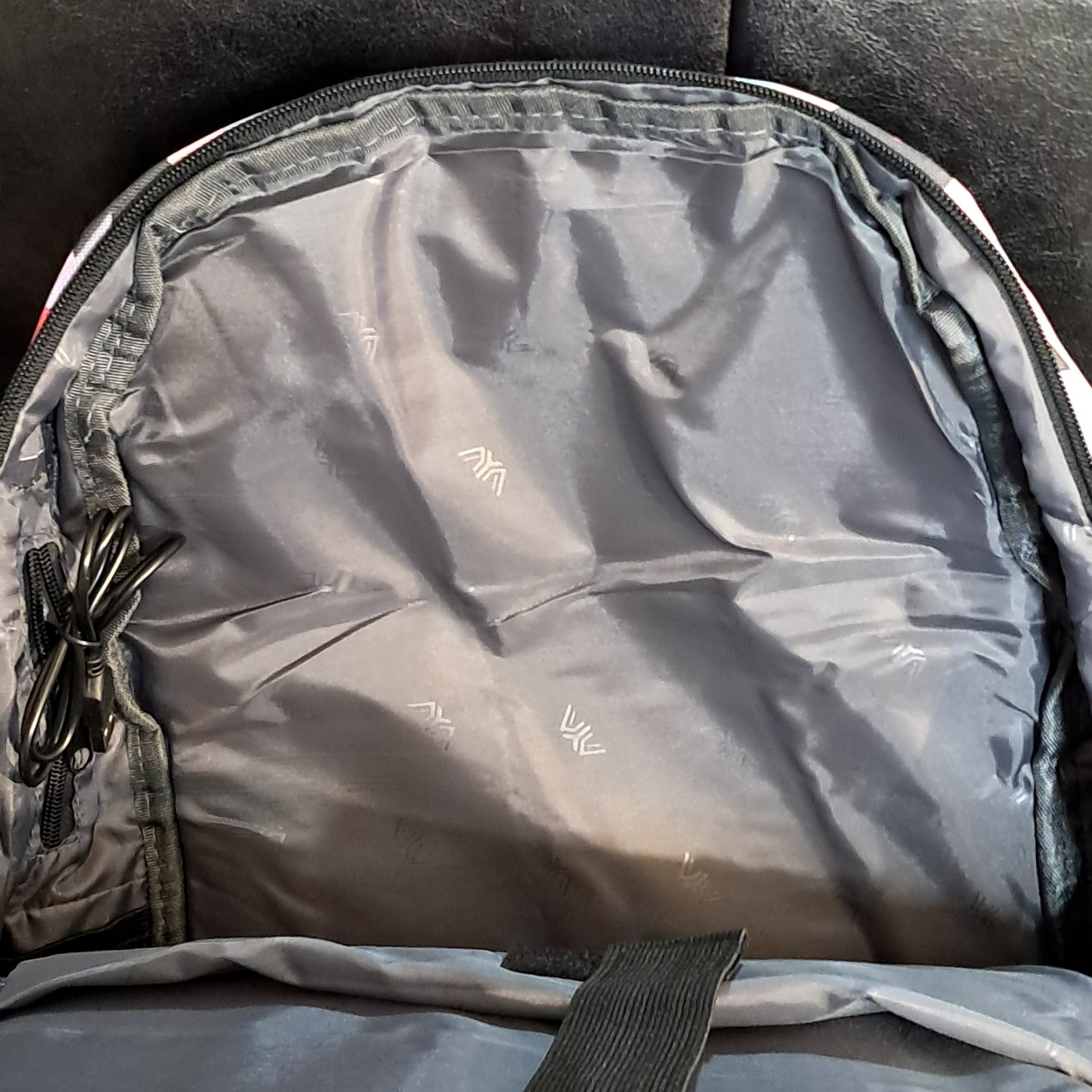 Laptop Backpack Water Resistant Travel Bag With USB Port And Cable Laptop Pocket