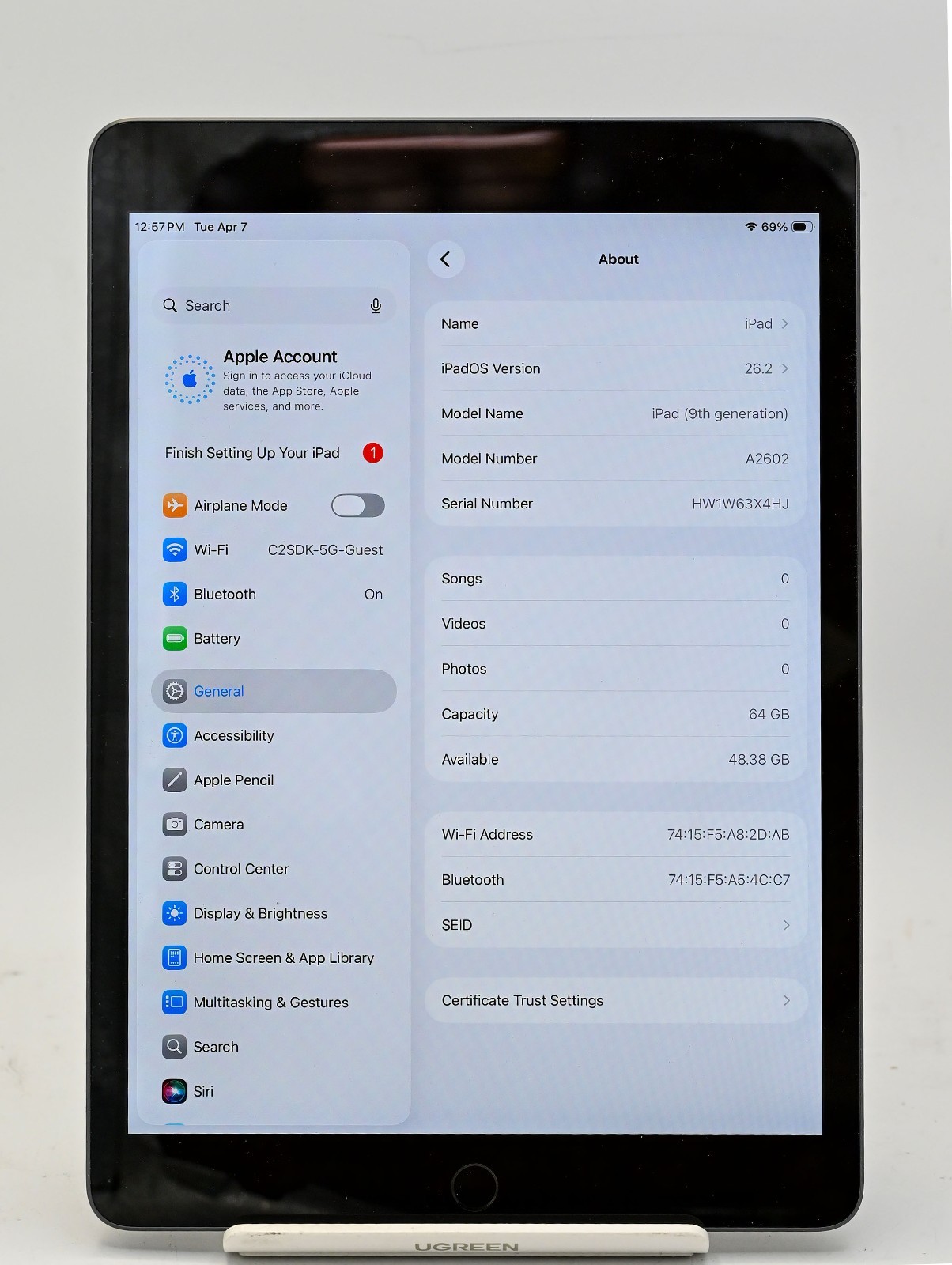 Apple ipad A2606 (MK2K3LL/A) (9th Gen) 64GB