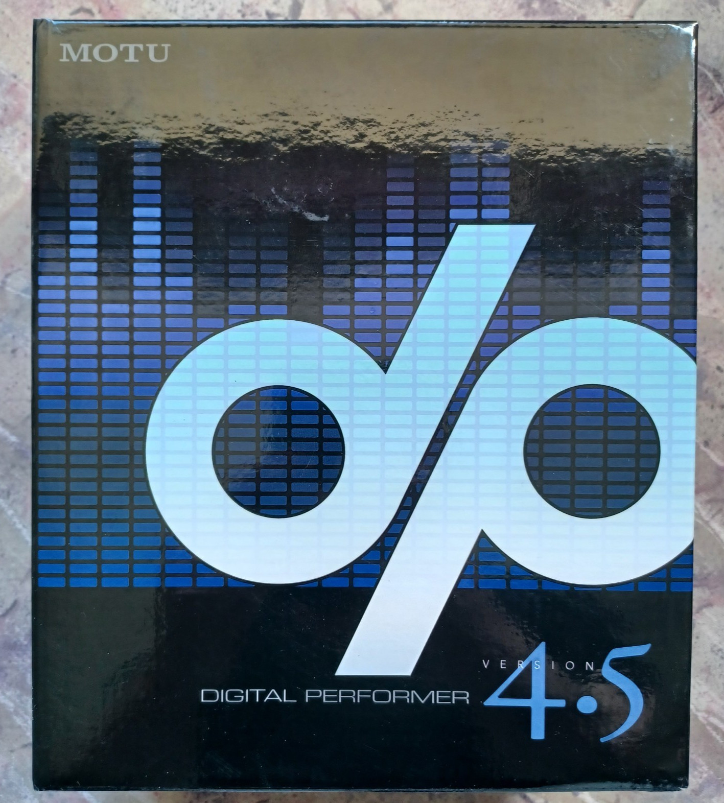 MOTU Digital Performer 4.5 DAW program (Manuals and CD’s in Original Box)