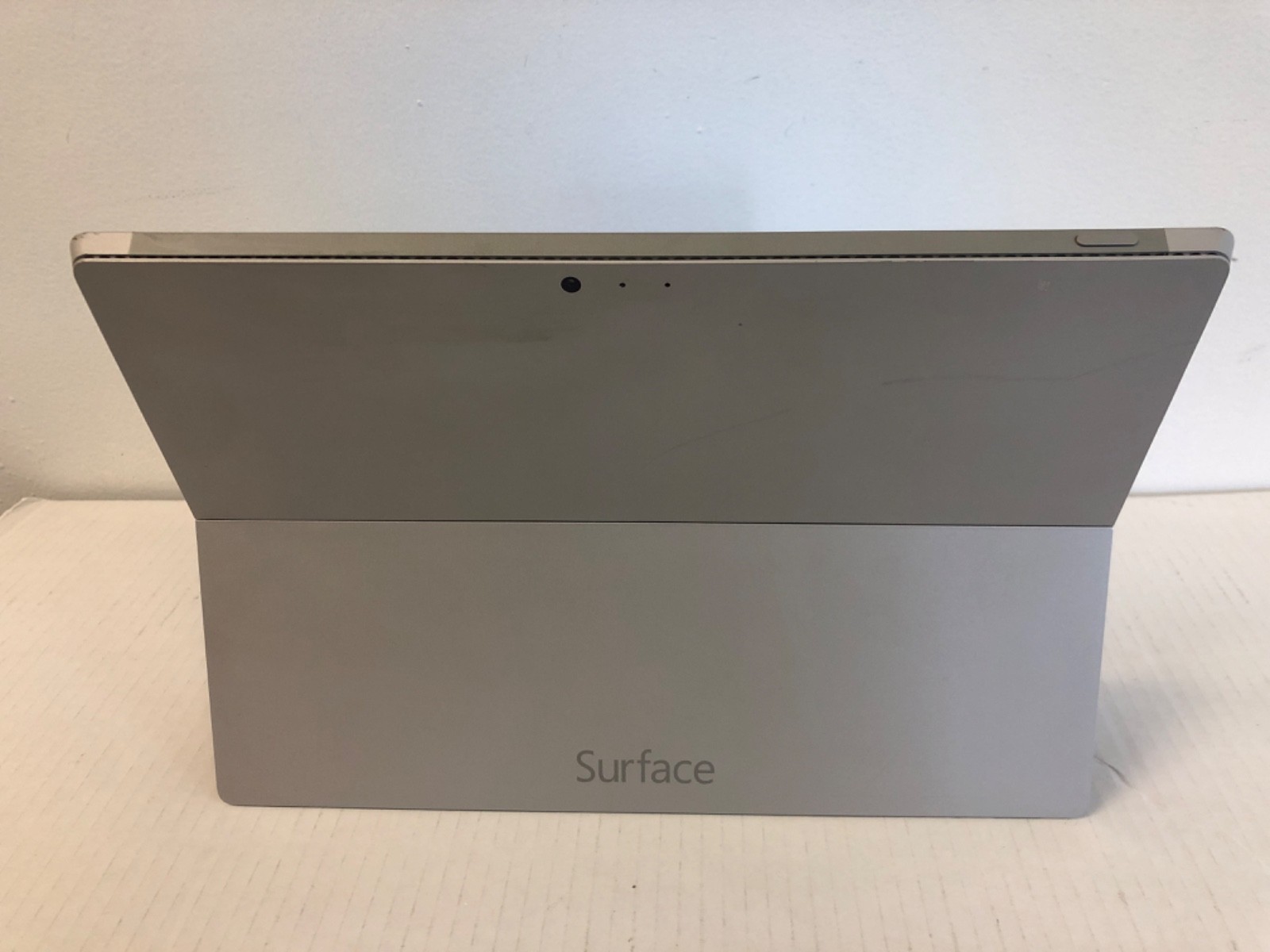 Microsoft Surface Pro 3 10.8inch 128GB, Intel Core i5 4th Gen., 1.9GHz, 4GB) W11