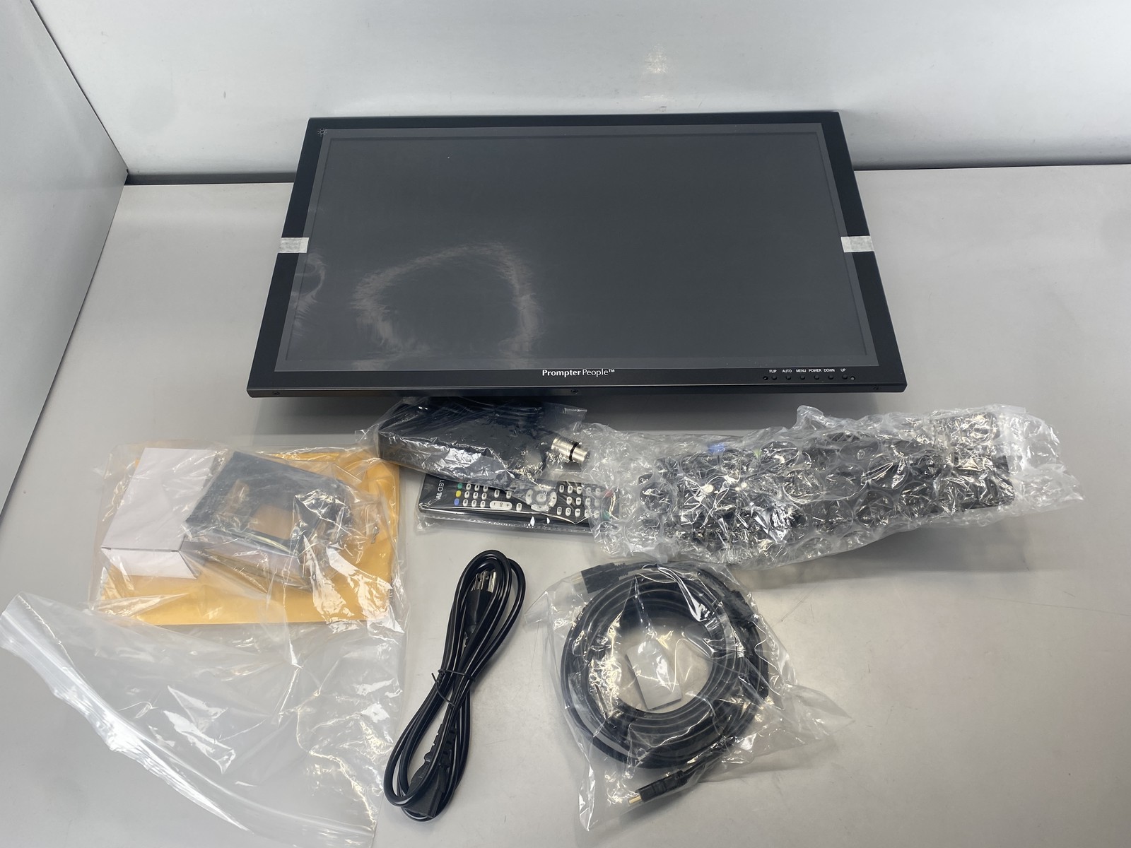 Prompter People 24″ High-Brightness Reversing Monitor- Black