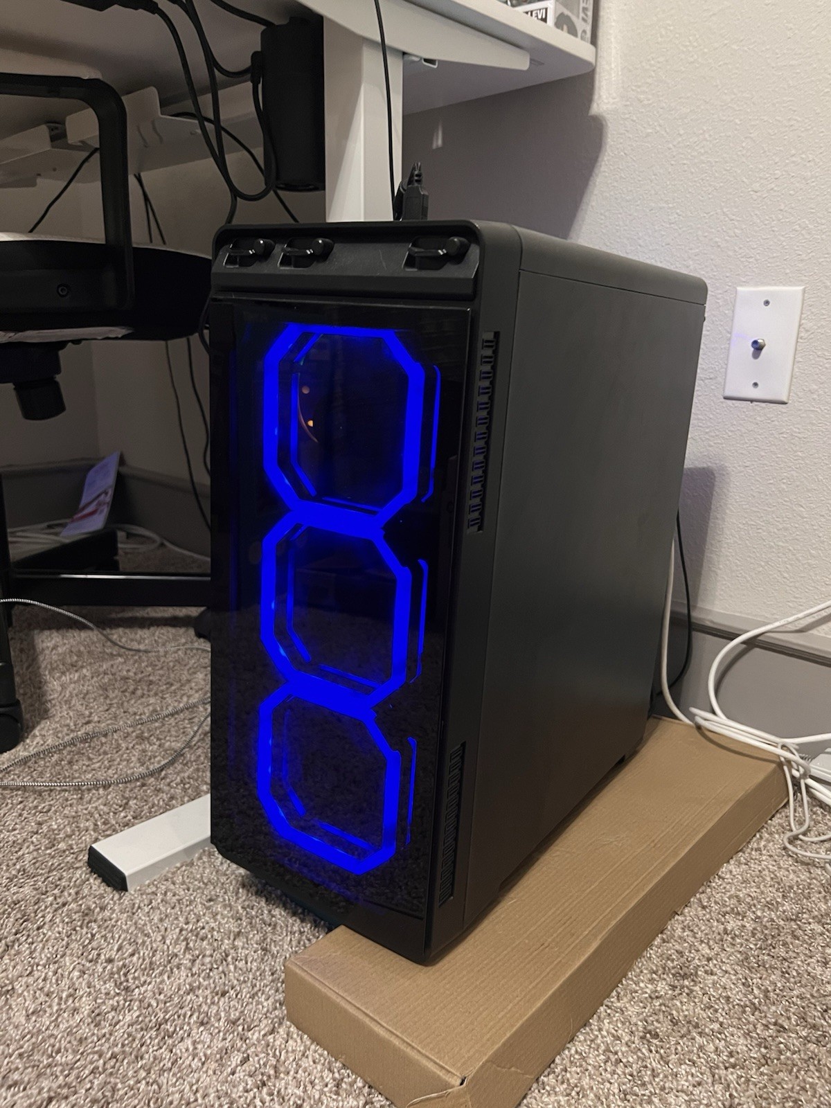 NVIDIA GeForce RTX 2070 (8 GB), Intel(R) Core(TM) i7-10700 CPU, RGB Lighting