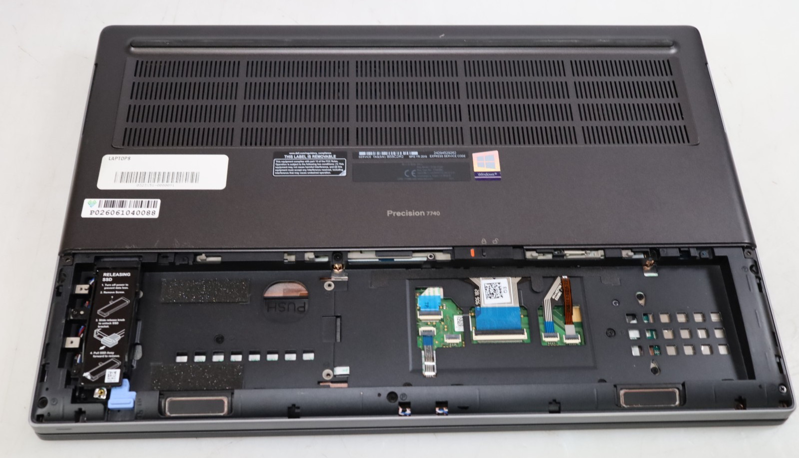 Dell PRECISION 7740 17.1″ Intel i5-9400H 24GB DDR4 No HDDBATT COA OS