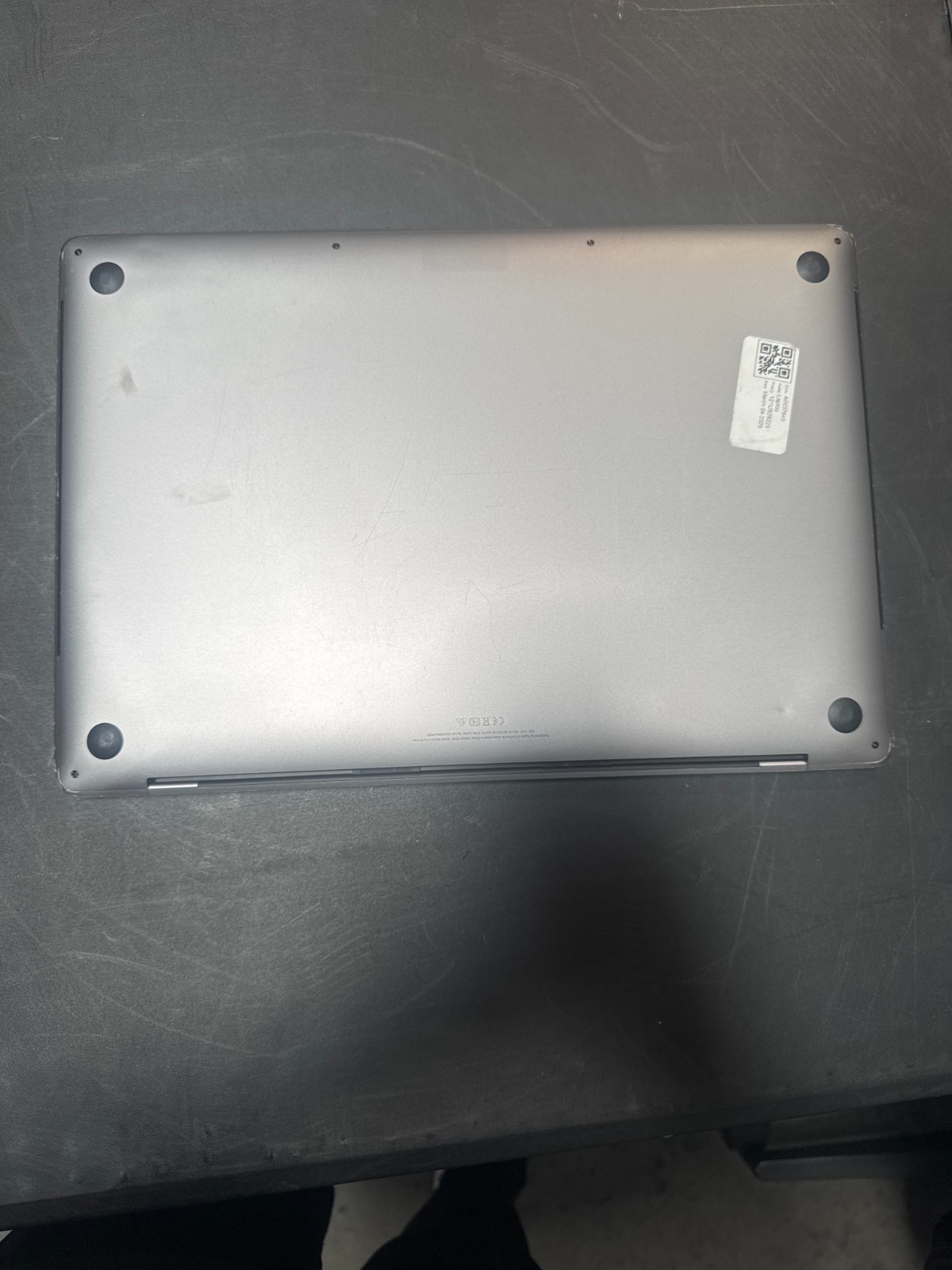 PARTS-Apple MacBook Pro 16 2019 Intel i9-9980HK Gray 32GB RAM 1TB SSD A2141-007