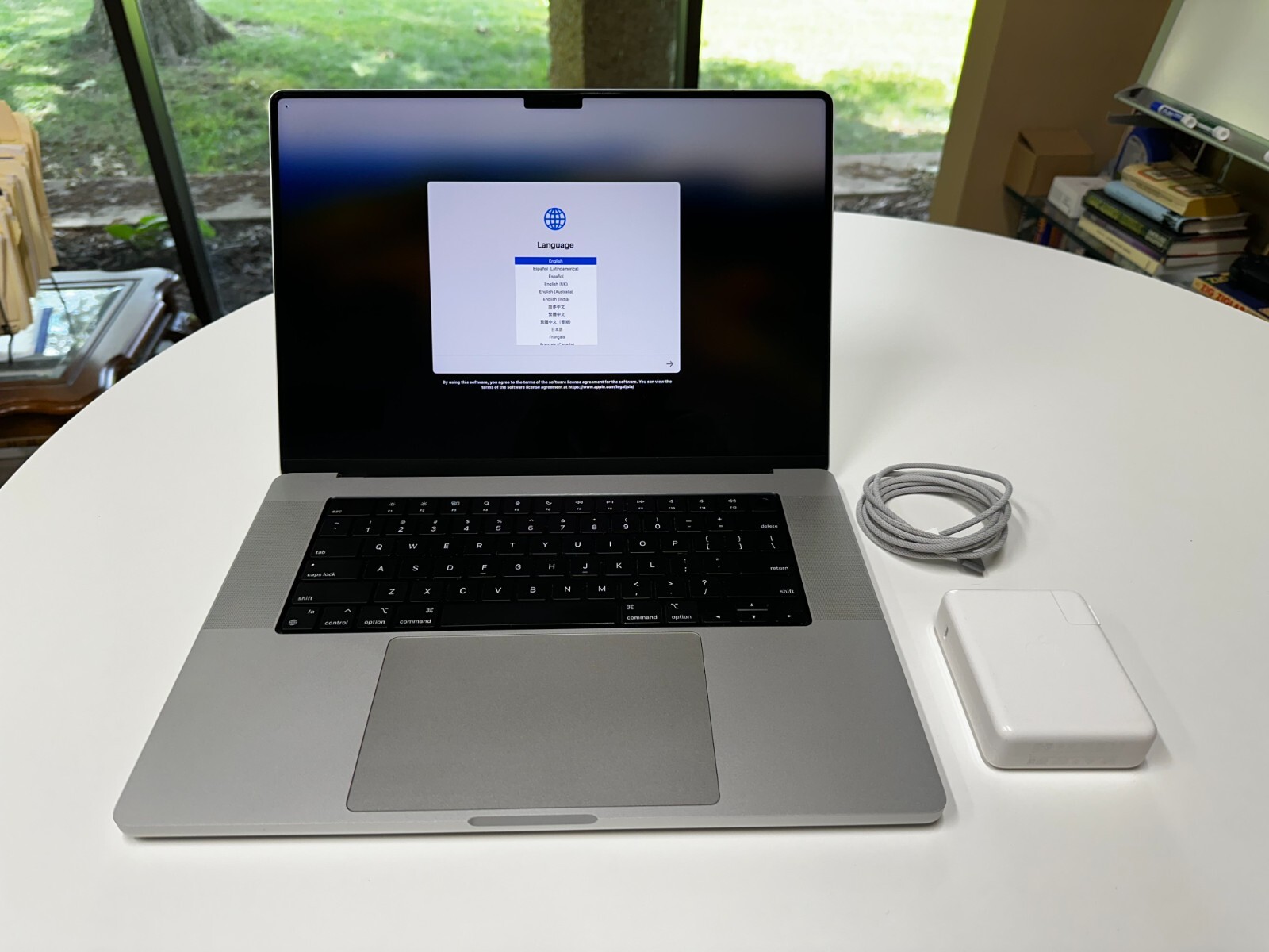 16″ Apple MacBook Pro 2021 M1 Pro, 32GB RAM, 512GB SSD, Silver — Very Good