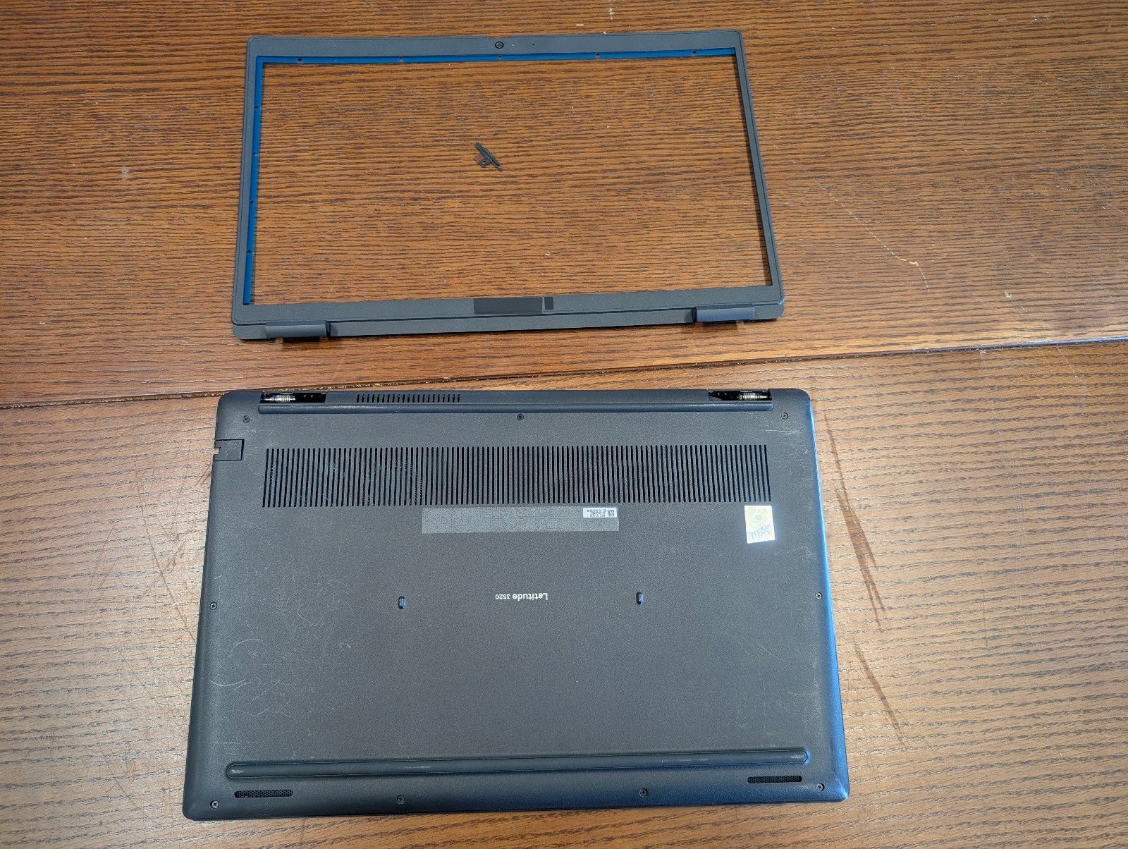 Dell Latitude 3520 | 15.6″ | i5 11th | 8GB RAM | 240GB SSD | No LCD