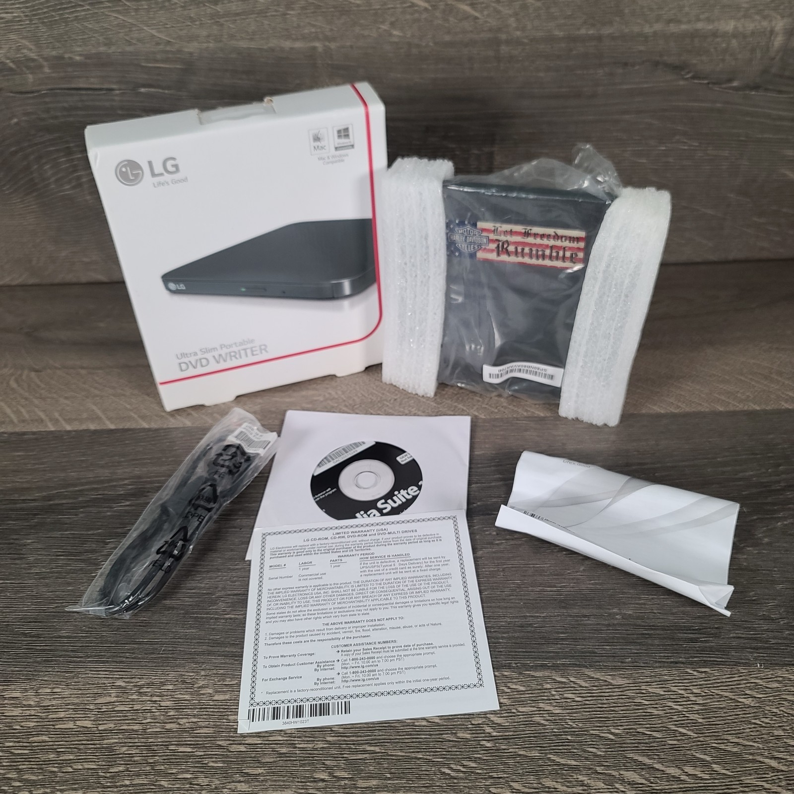 LG Ultra Slim Portable USB 8x External DVD Burner Writer Drive PC Mac Compatible