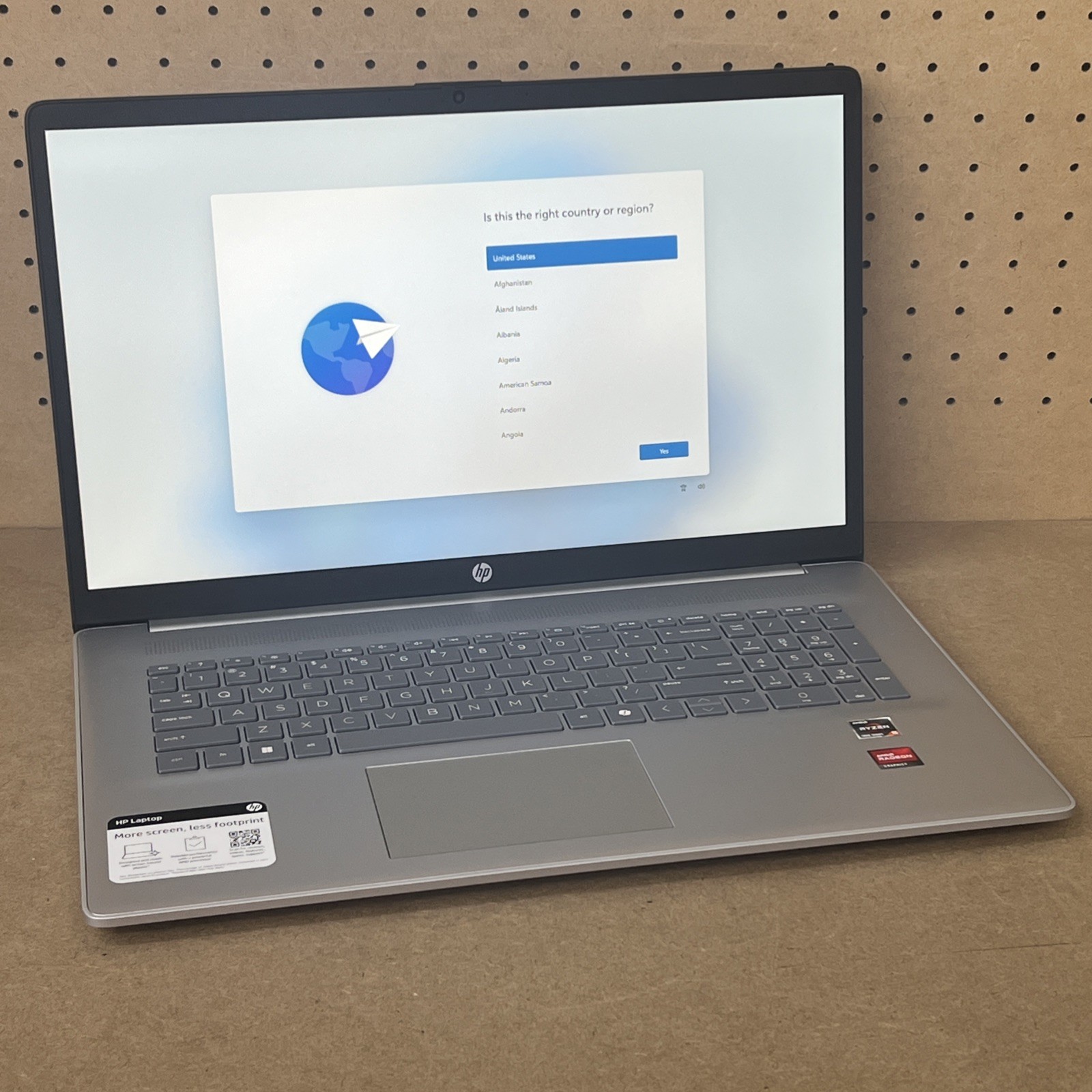 HP 17 Series AMD Ryzen 5 72520U 8GB Ram 512GB SSD – Fair