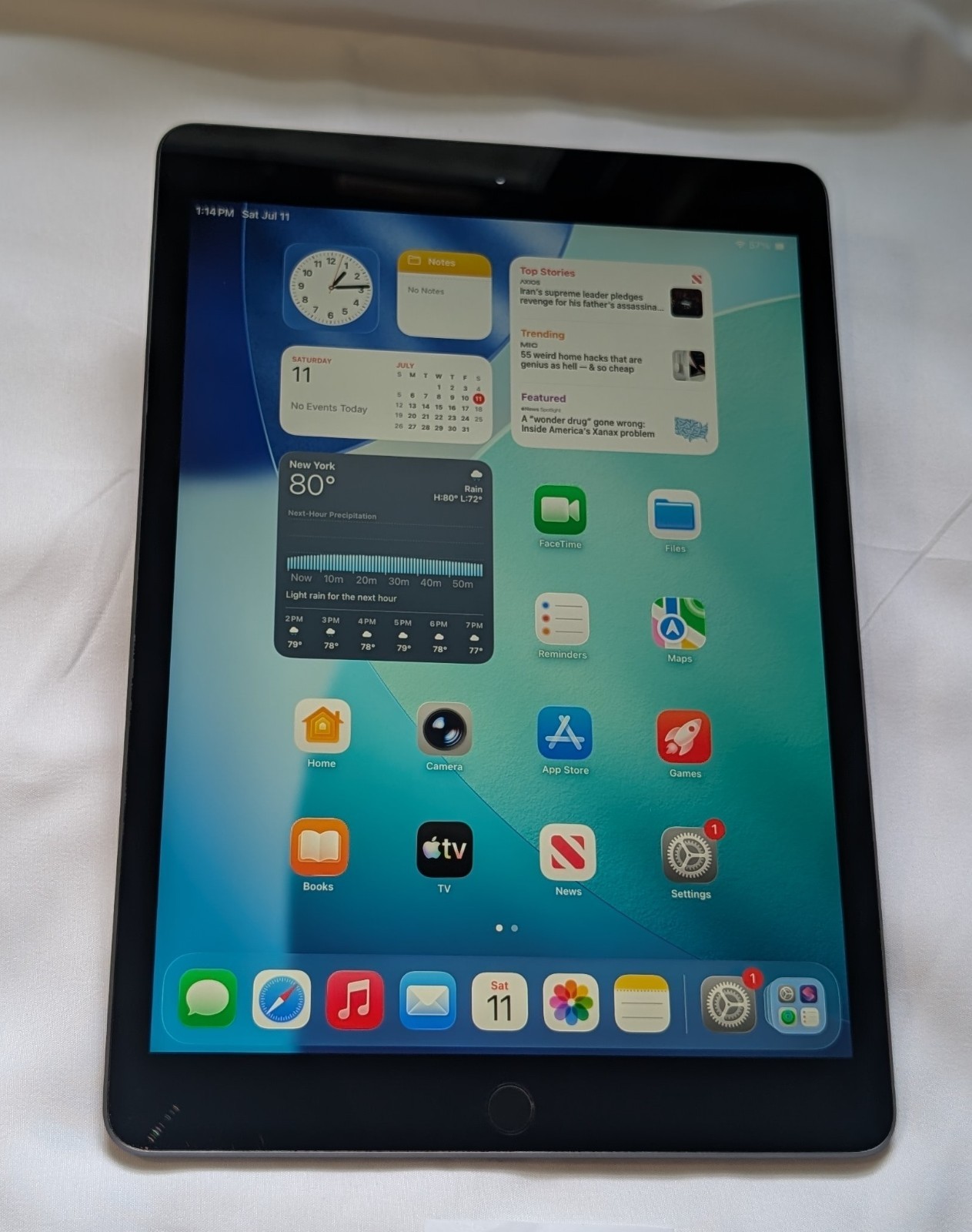 Excellent Condition GRAY APPLE iPad 8 8th GEN 32GB WIFI iOS26 QUICK SHIP