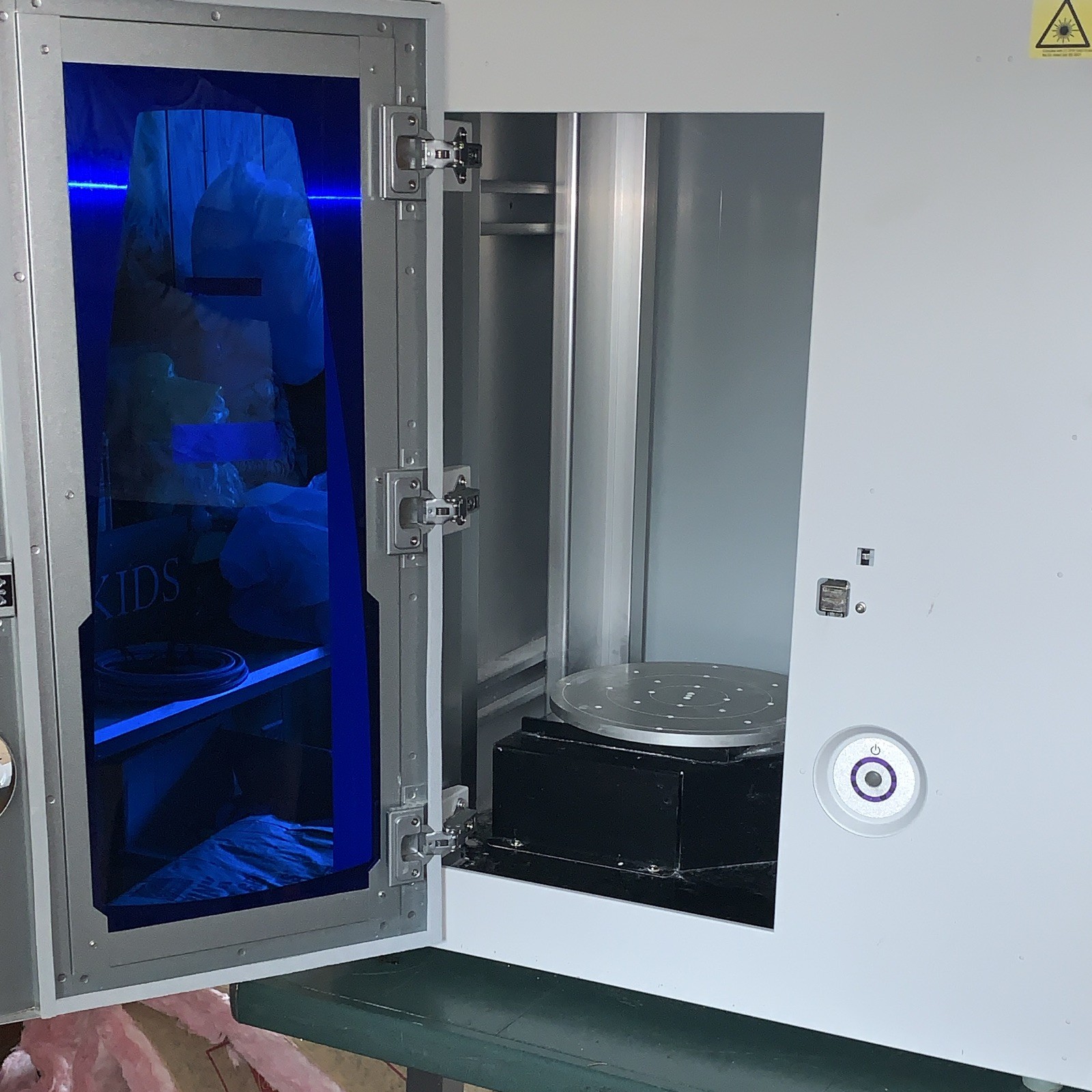 Roland PICZA LPX-600 Desktop 3D Laser Scanner with Turntable