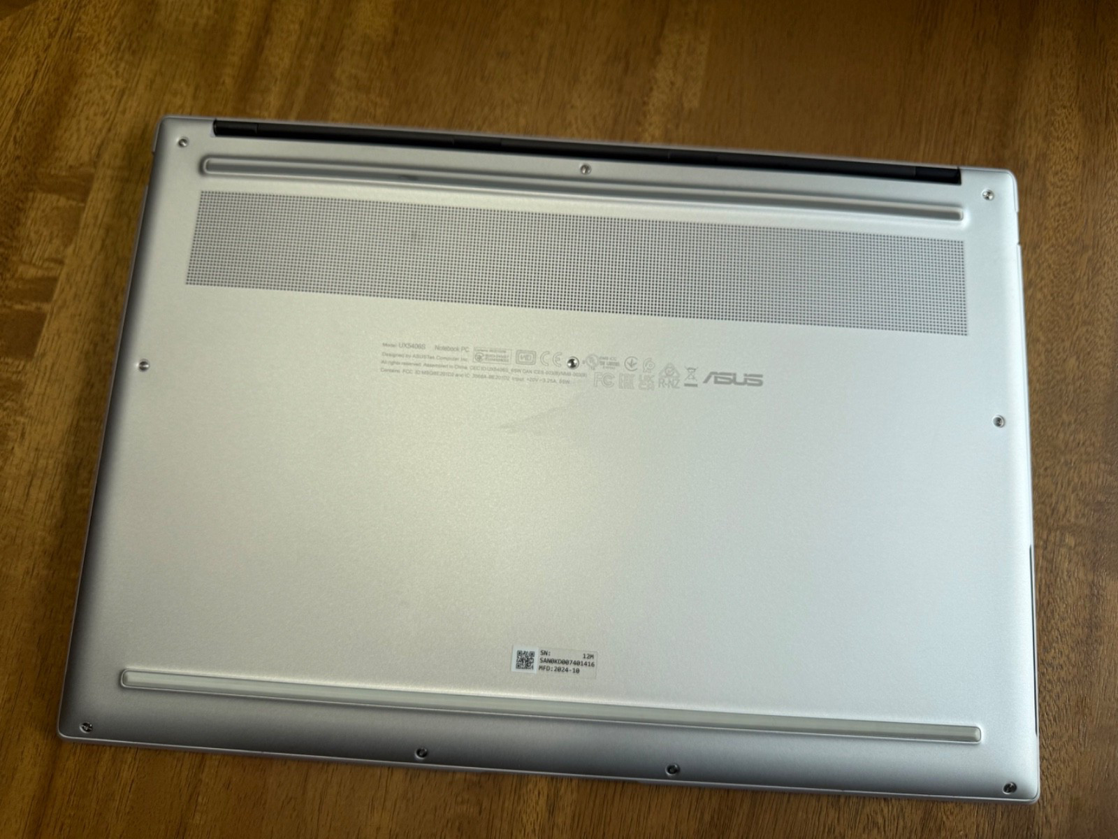 ASUS Zenbook UX5406S 14″ Intel Ultra 7 258V 32GB DDR5 1TB SSD 3K OLED 120Hz