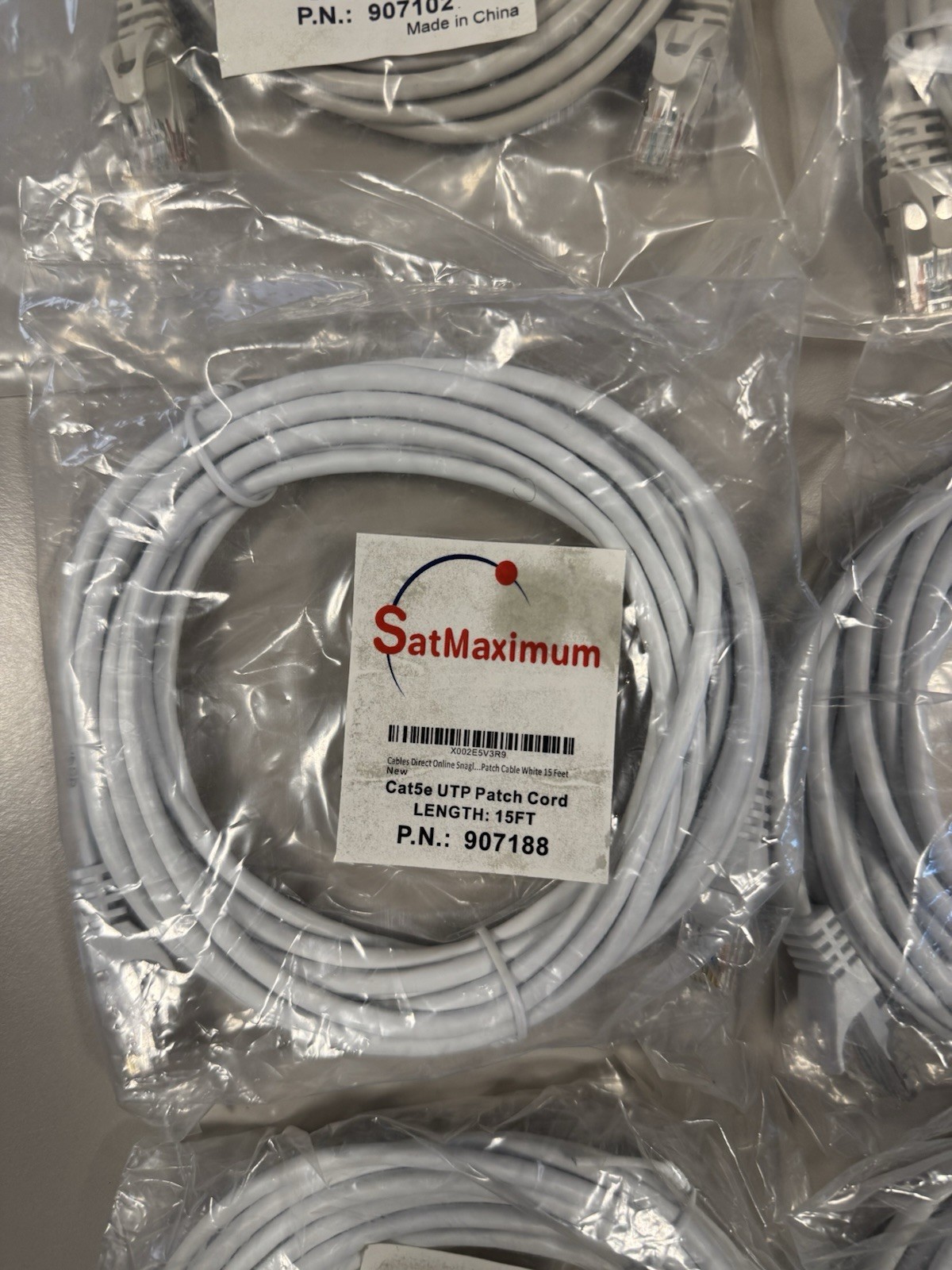 Lot of 6 SatMaximum Cat5e UTP 15ft RJ45 Patch Cables Gray & White