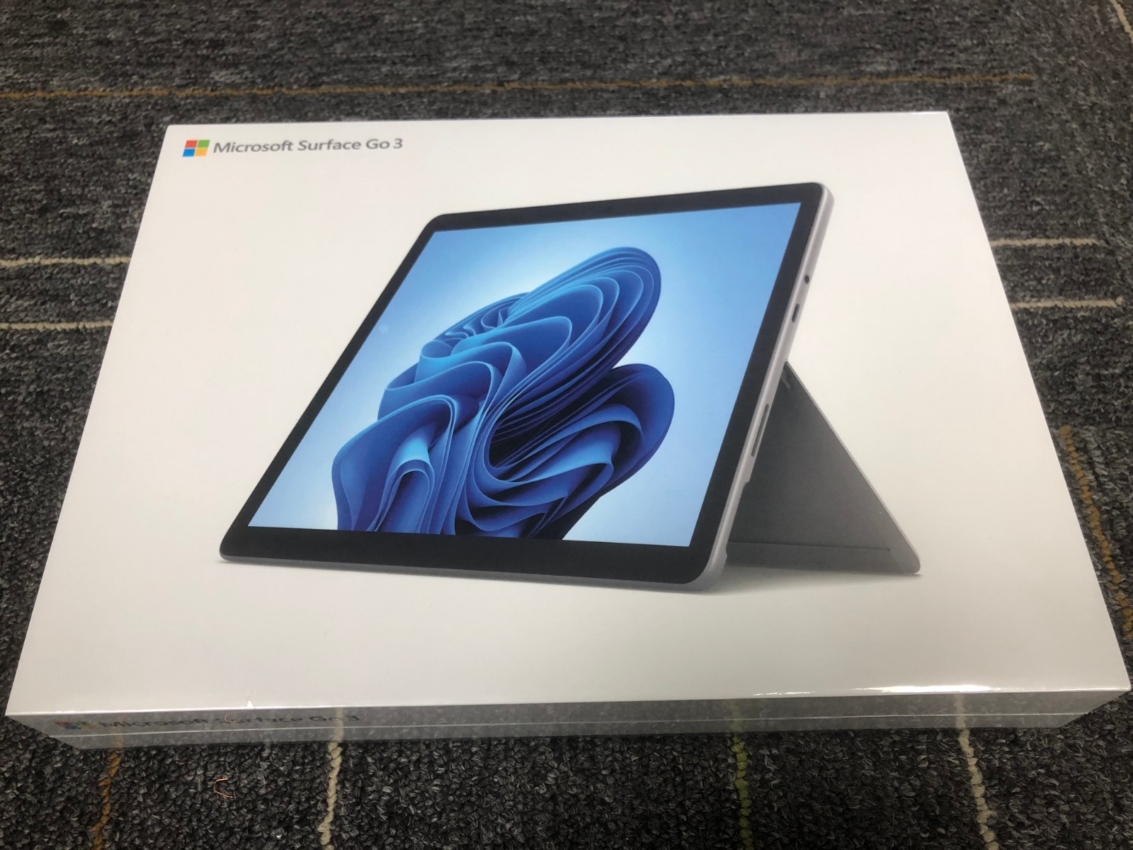 New Sealed Microsoft Surface Go 3 256GB Inter Core I3 8GB Tablet 4G LTE Platinum