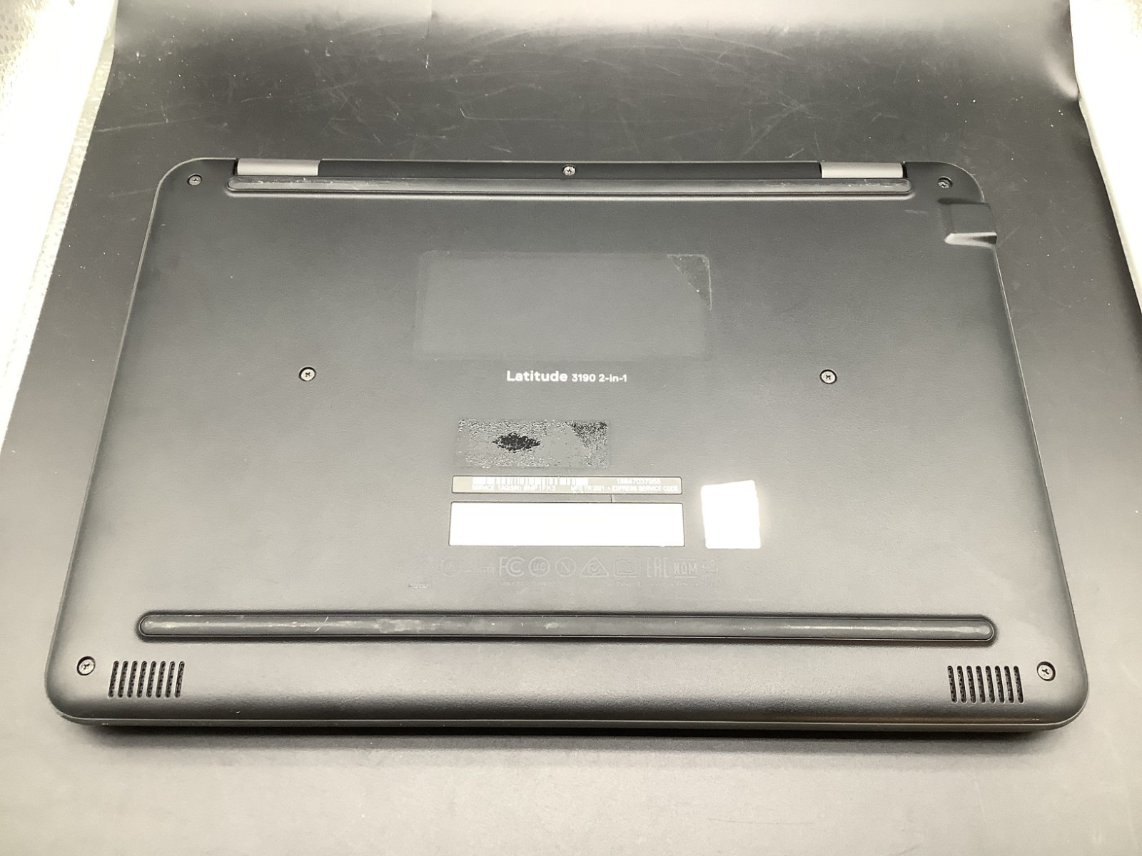 Dell Latitude 3190 2-in-1 Pentium Silver N5030 1.10GHz 4GB RAM 128GB SSD C Grade