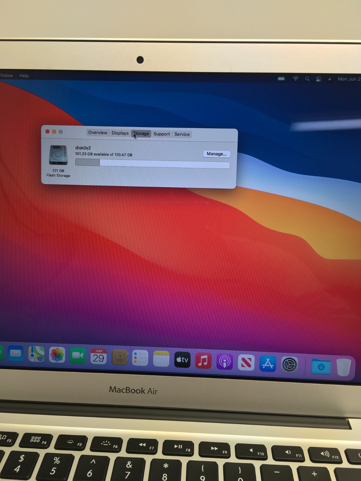 Apple MacBook Air 13.3″ (128GB SSD, Intel Core i5 5th Gen., 1.6GHz, 4GB RAM)…