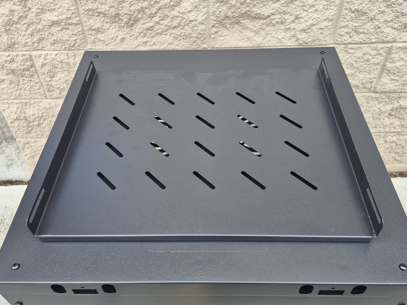 15U 19″ 24″ Deep Server/Networking Wall Mount Cabinet W/Shelf And Casters