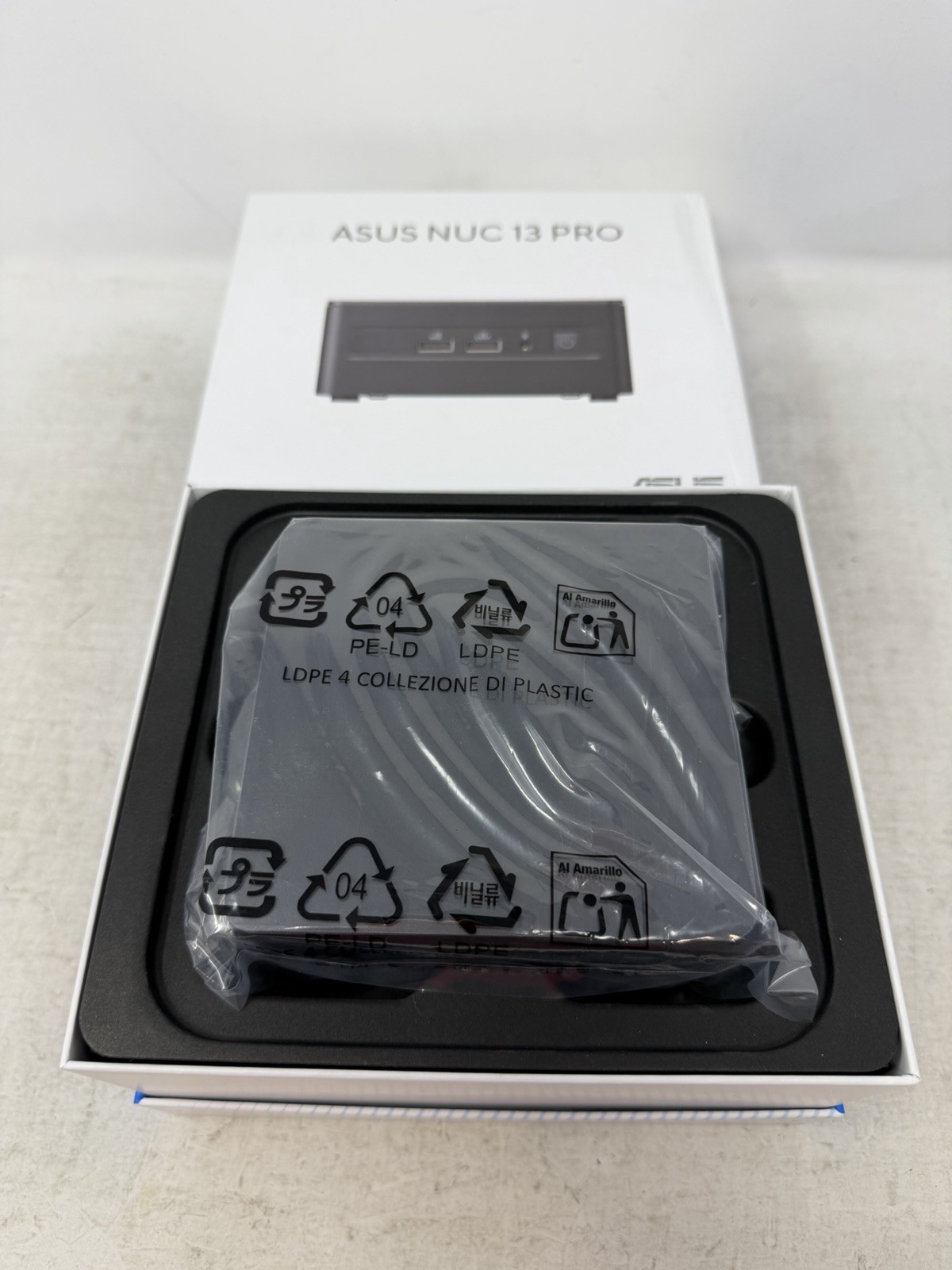 ASUS NUC 13 PRO Mini PC Intel i7-1360P, 32gb Ram, 1TB SSD