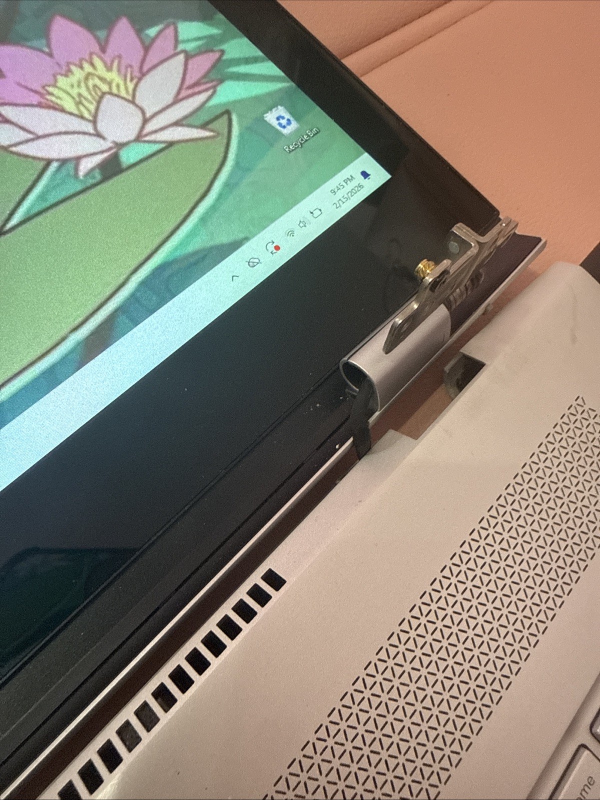 HP 17.3 Touch i7 disk 16gb RAM Intel(R) Core(TM) i7-8550U CPU @ 1.80GHz 1.99 GHz