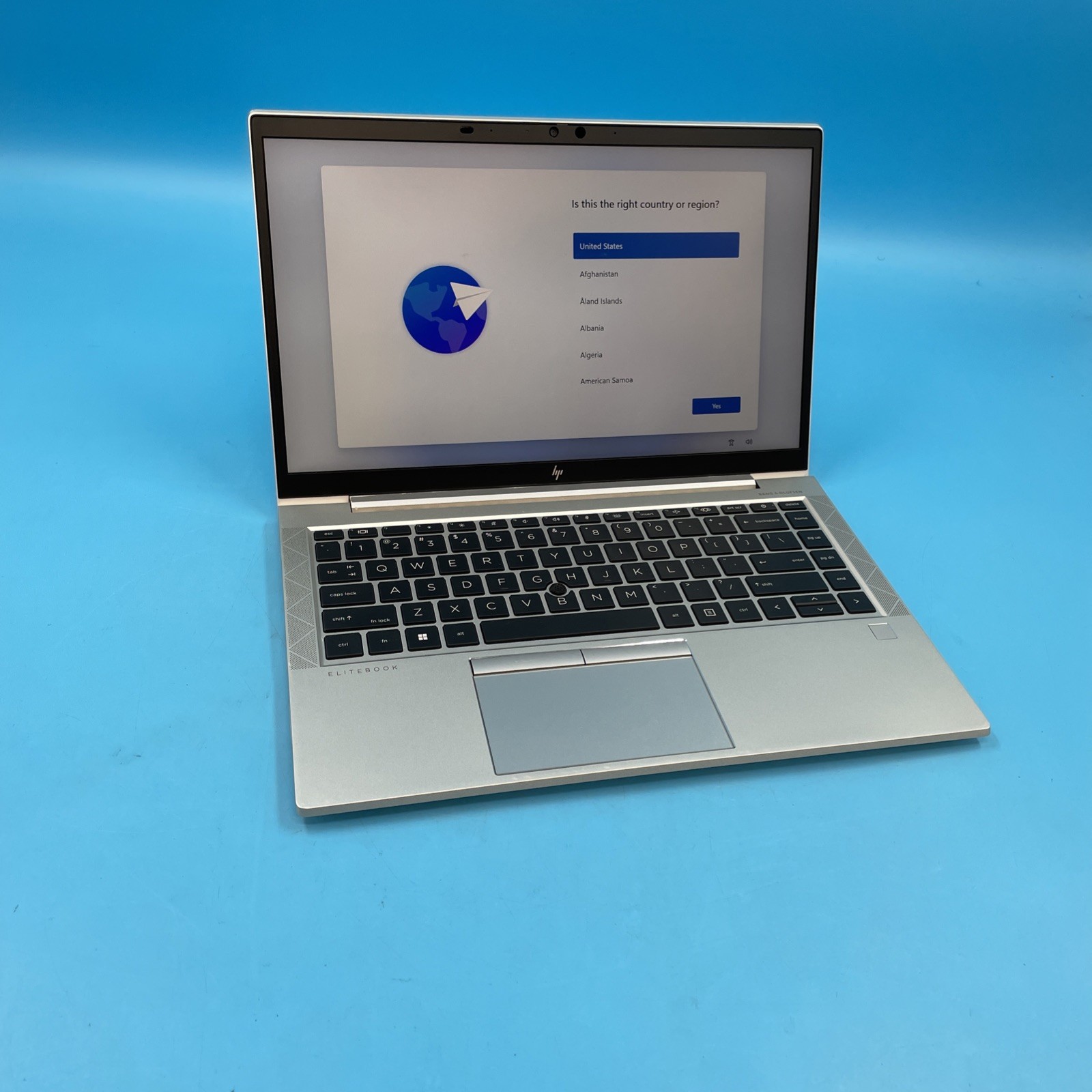 HP EliteBook 840 G8 | i7-1185G7 | 16GB RAM | 256GB SSD | WIN 11 PRO | 74% BATT