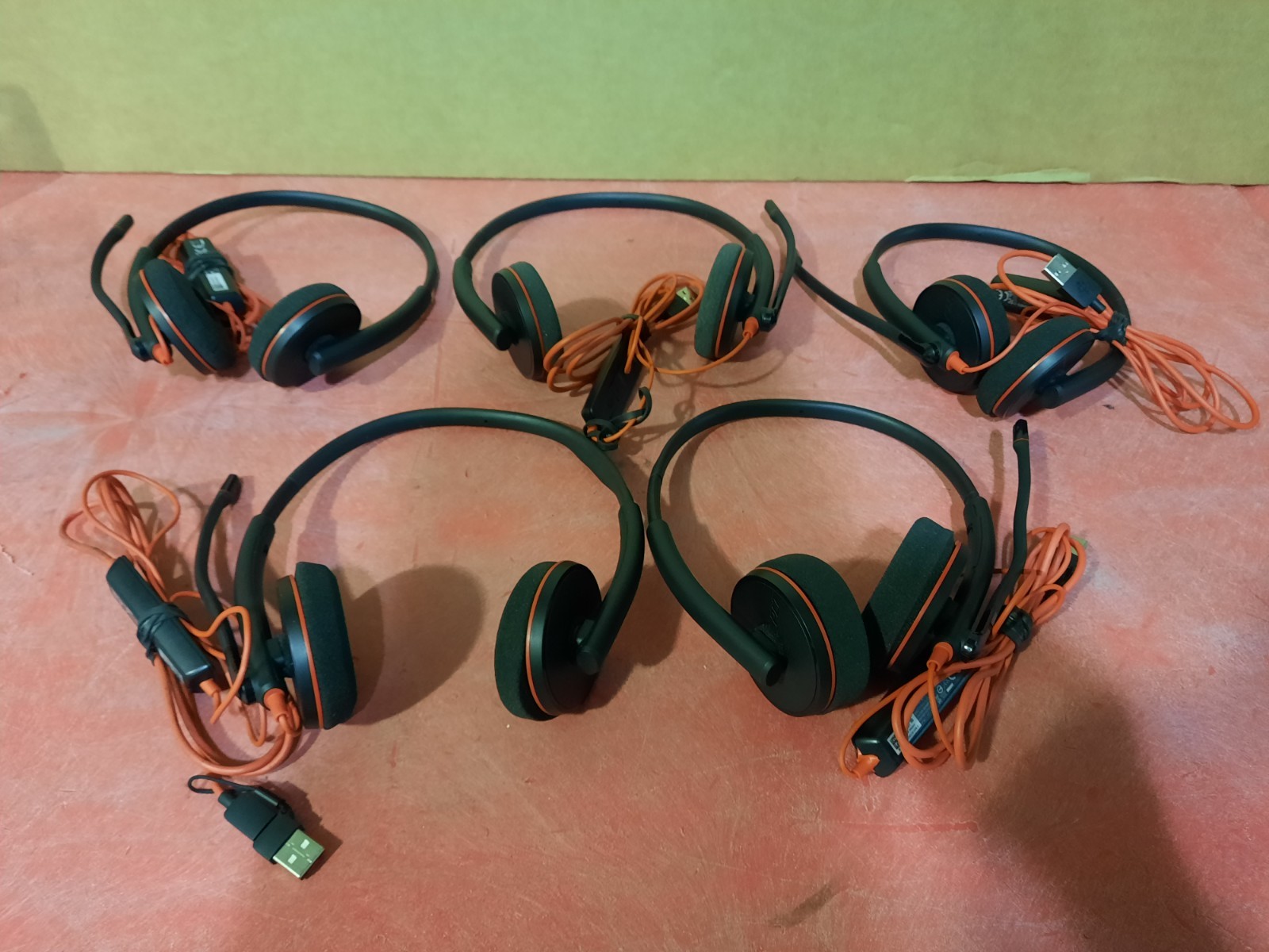 Lot of 5 Plantronics Blackwire C3220 Headset