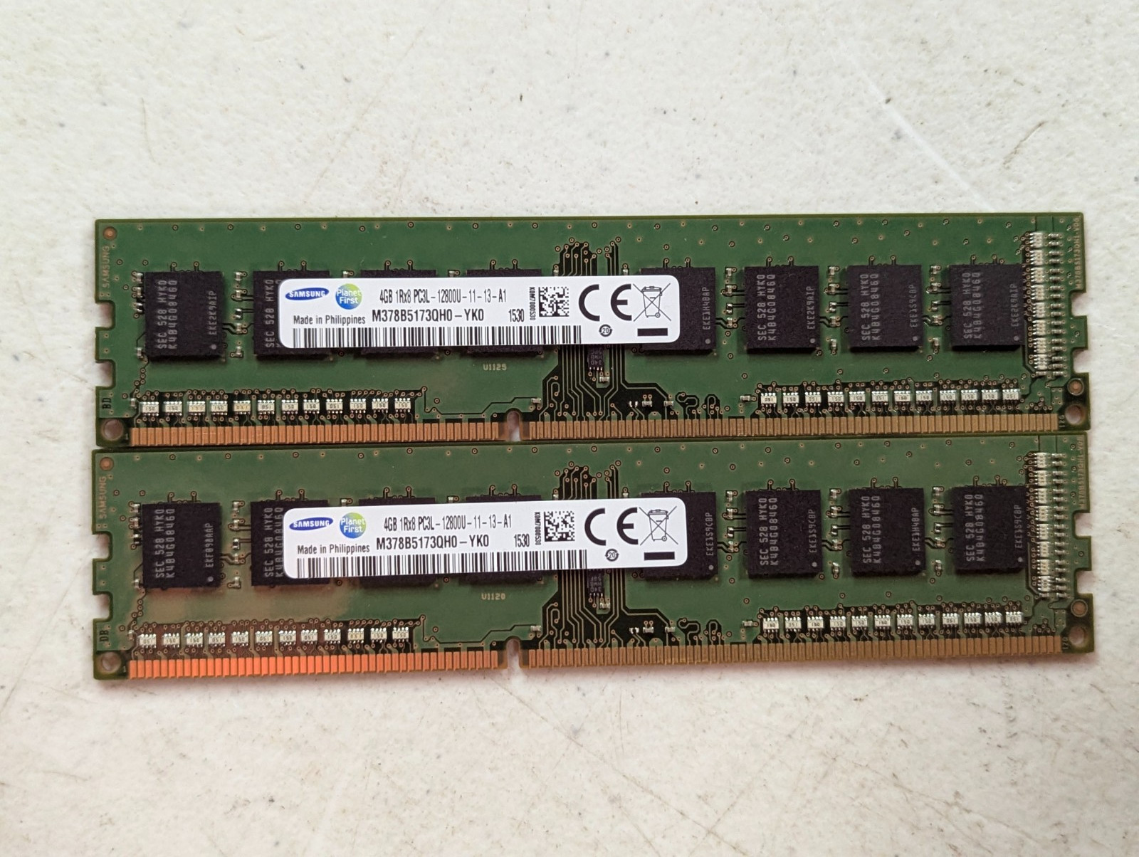 Samsung M378B5173QH0-YK0 8GB 2x4GB PC3L-12800U DDR3L 1Rx8 240-Pin DIMM