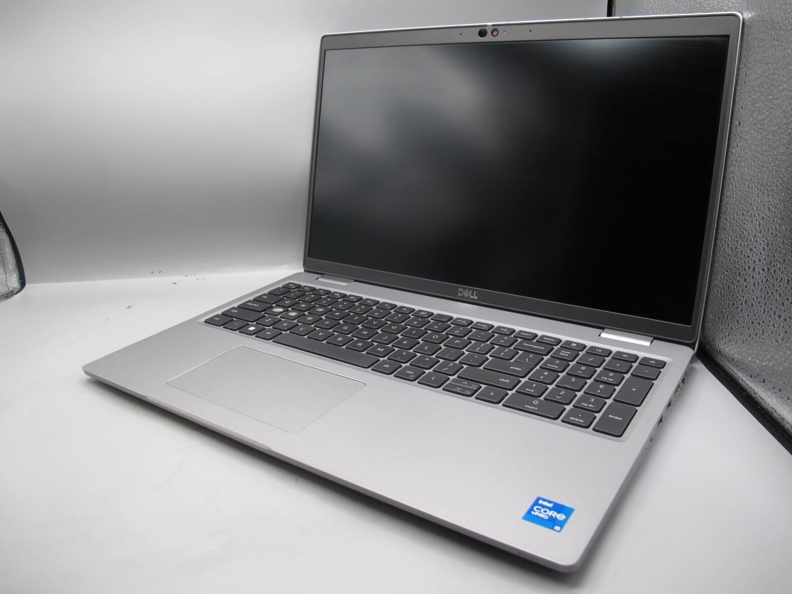 Dell Latitude 5520 15.6″ i5-1145G7 16GB 256GB SSD NVMe Win11 (FREE SHIPPING)