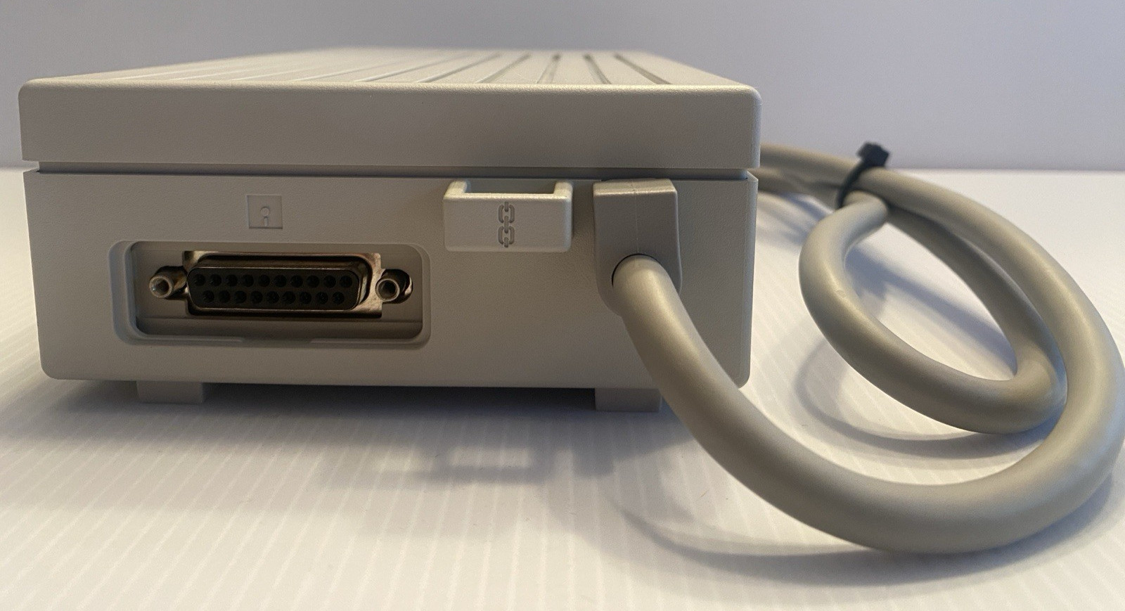 VINTAGE Apple 3.5 Drive External 3½” Floppy Drive DB-19 Beige | P/N A9M0106