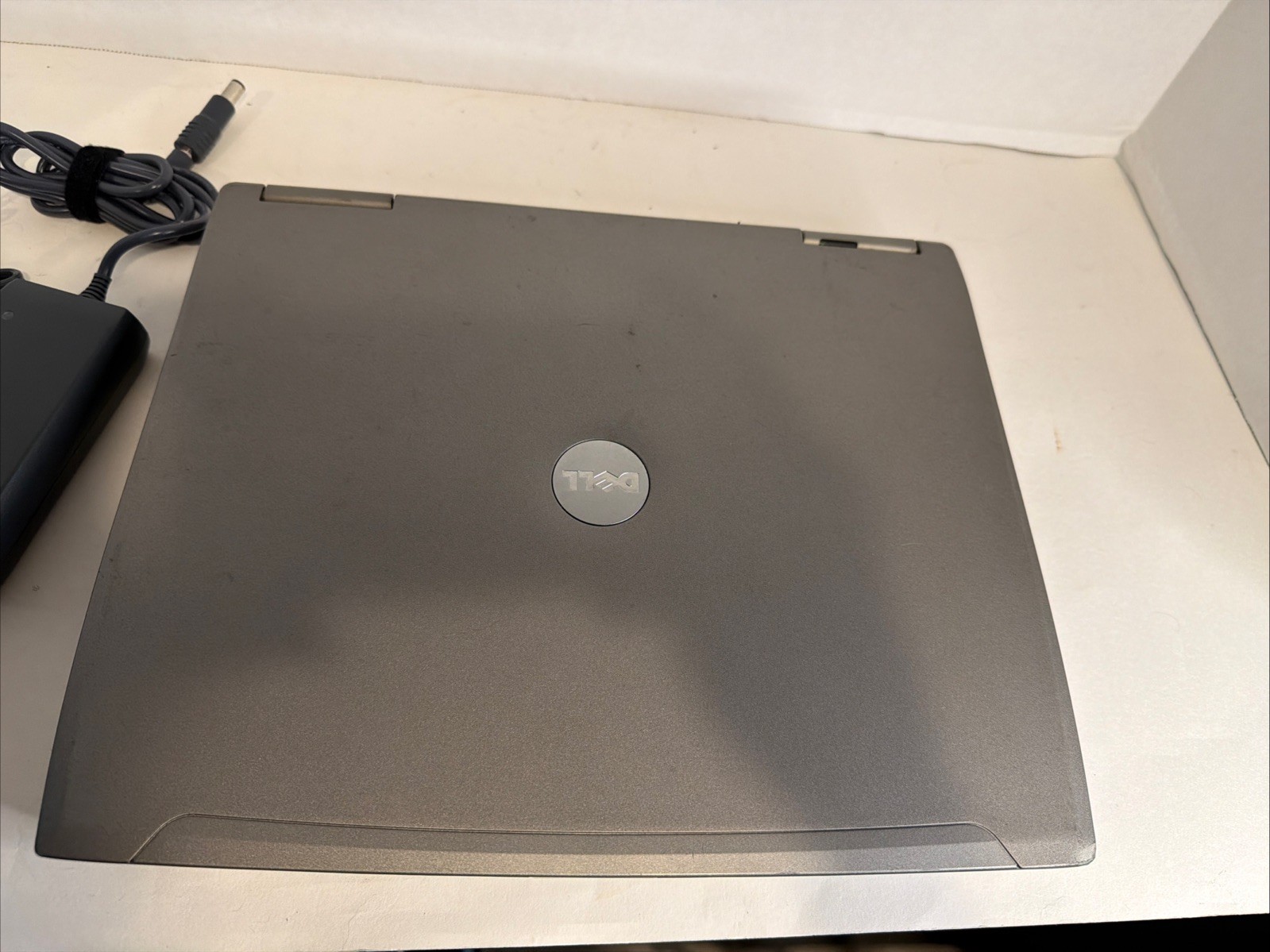 Dell Latitude D610 14” Laptop Intel Pentium M Processor Charger Working Computer