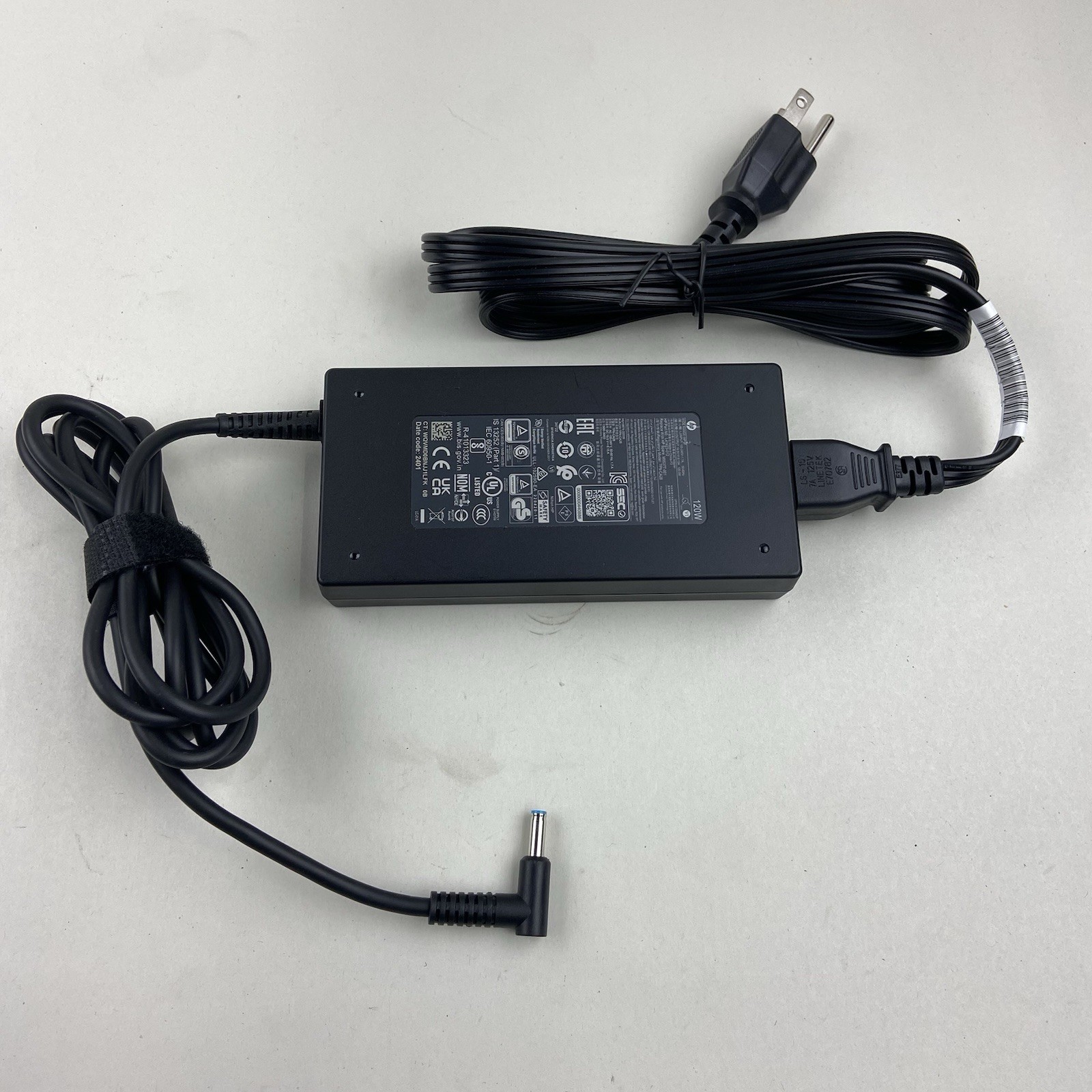 HP 120W Blue Tip AC Adapter 19.5V 6.15A TPN-CA28 TPN-DA19 – lot of 8