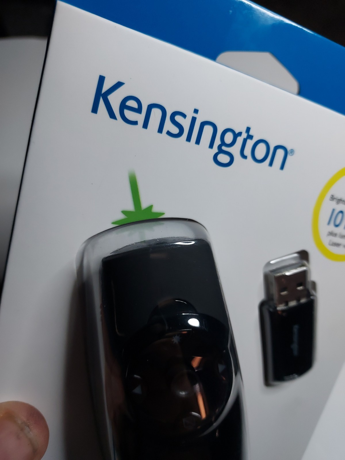 Kensington Expert Wireless Presenter with Green Laser Pointer and Cursor Control