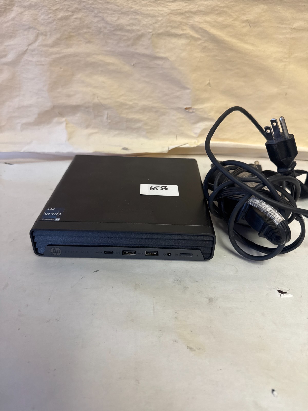 HP Elite Mini 600 G9 i5-13500T 1.60GHz 8GB RAM 256GB M.2 Win 11 Pro *READ*
