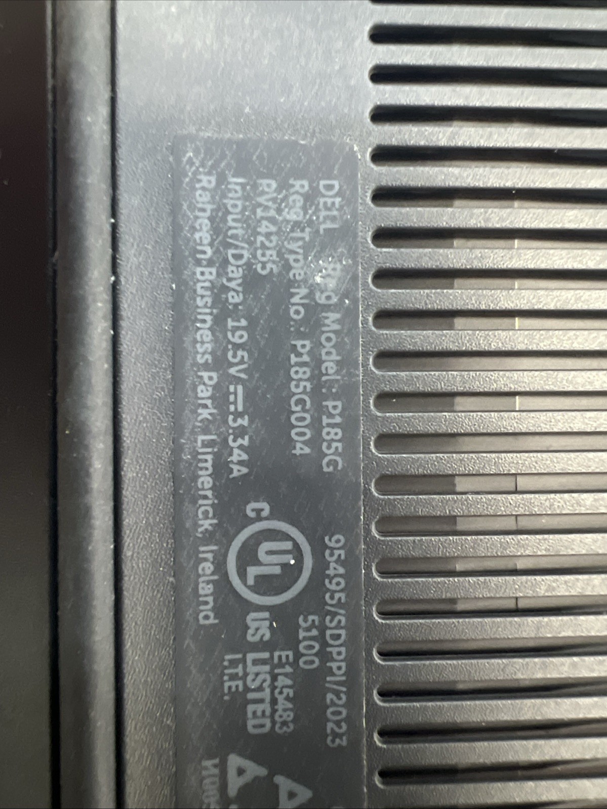 Dell Pro 14 Essential PV14255