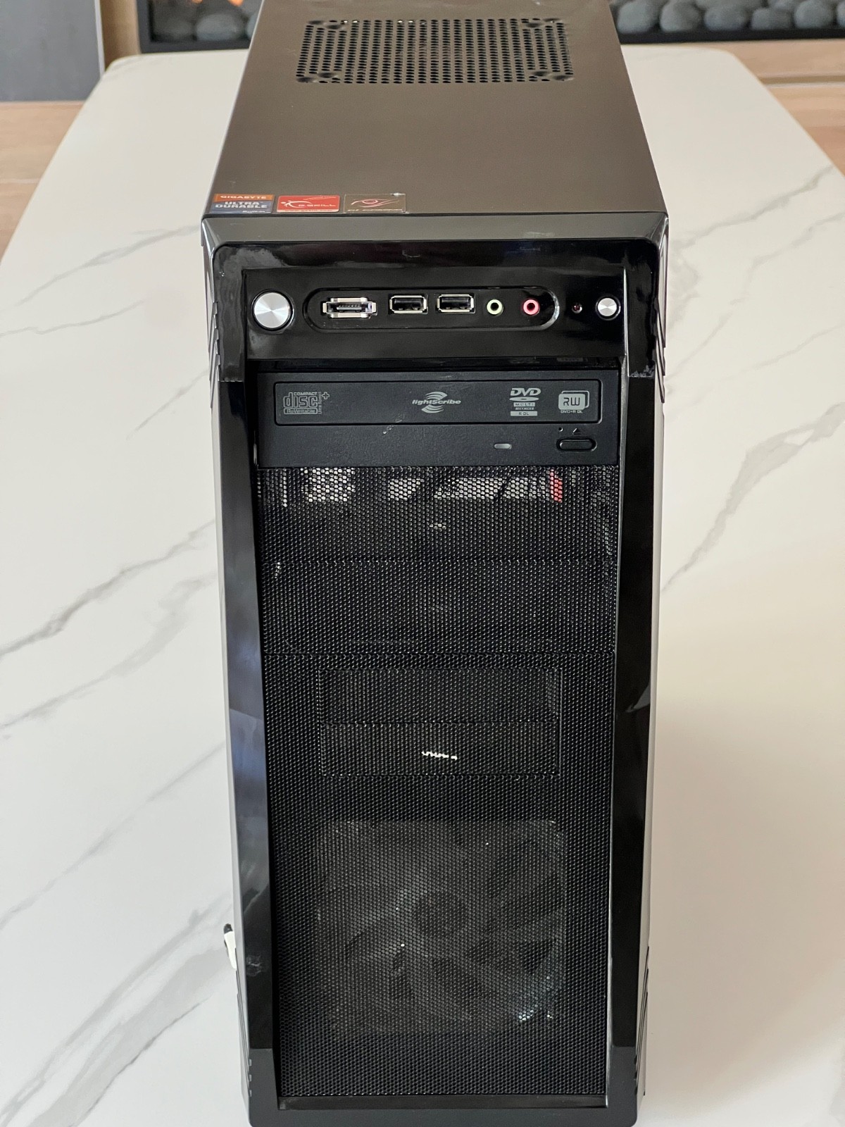 GIGABYTE G1 Sniper H6 i5-4430 3GHz 4GB RAM – No HDD – Side Panel Not Included