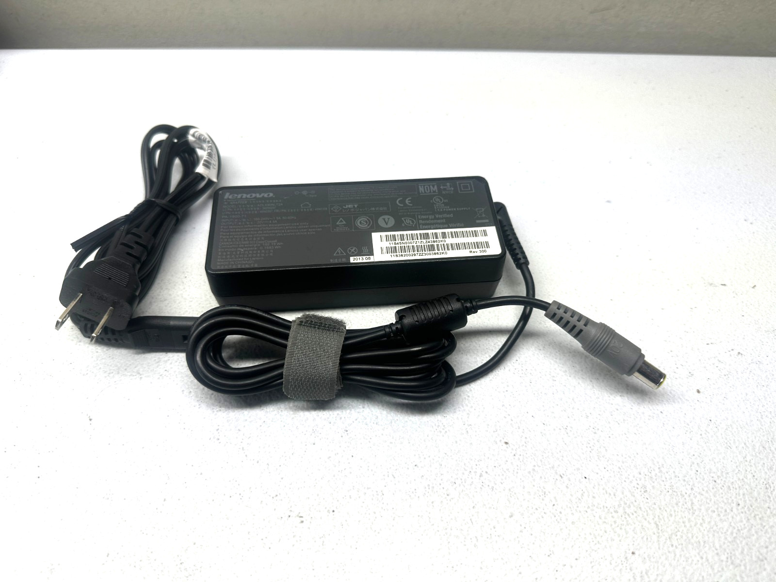 Lenovo 90W 20V 4.5A ROUND TIP ThinkPad Laptop Genuine AC Charger Adapter