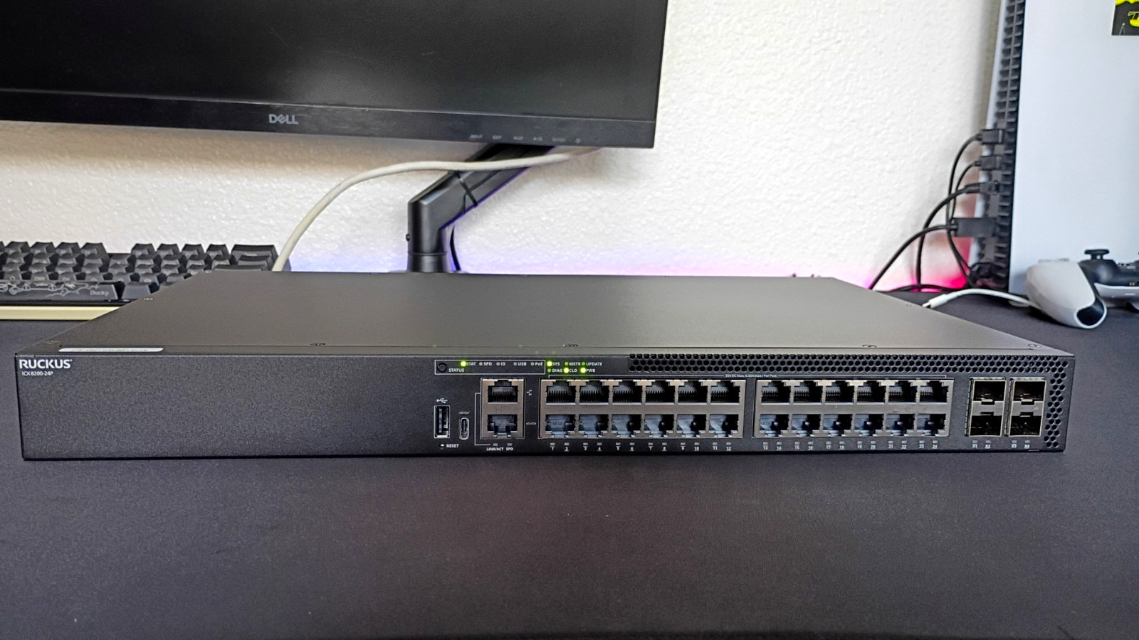 Ruckus ICX8200-24P 24-Port Gigabit Fully Managed L2 Switch SFP USB PoE+ 370