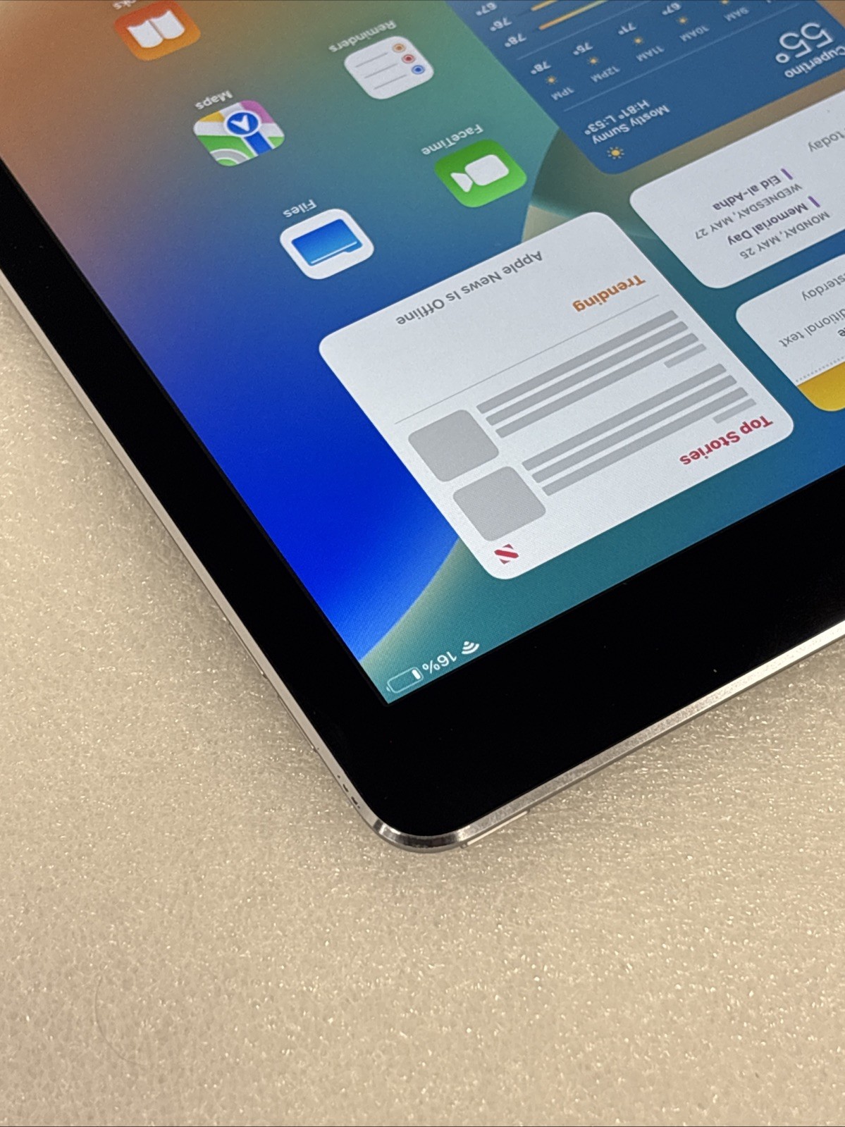 Apple iPad Pro 1st Gen. A1673, 32GB, Wi-Fi, 9.7″ – Space Gray