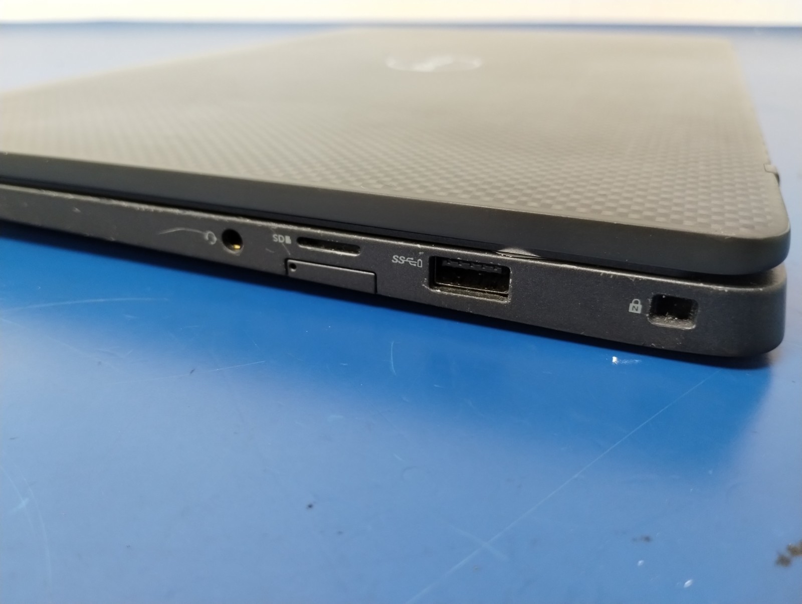 DELL LATITUDE 7400, Intel Core i7-8665U, 1.90 GHz, 16 GB RAM, 256 GB M.2