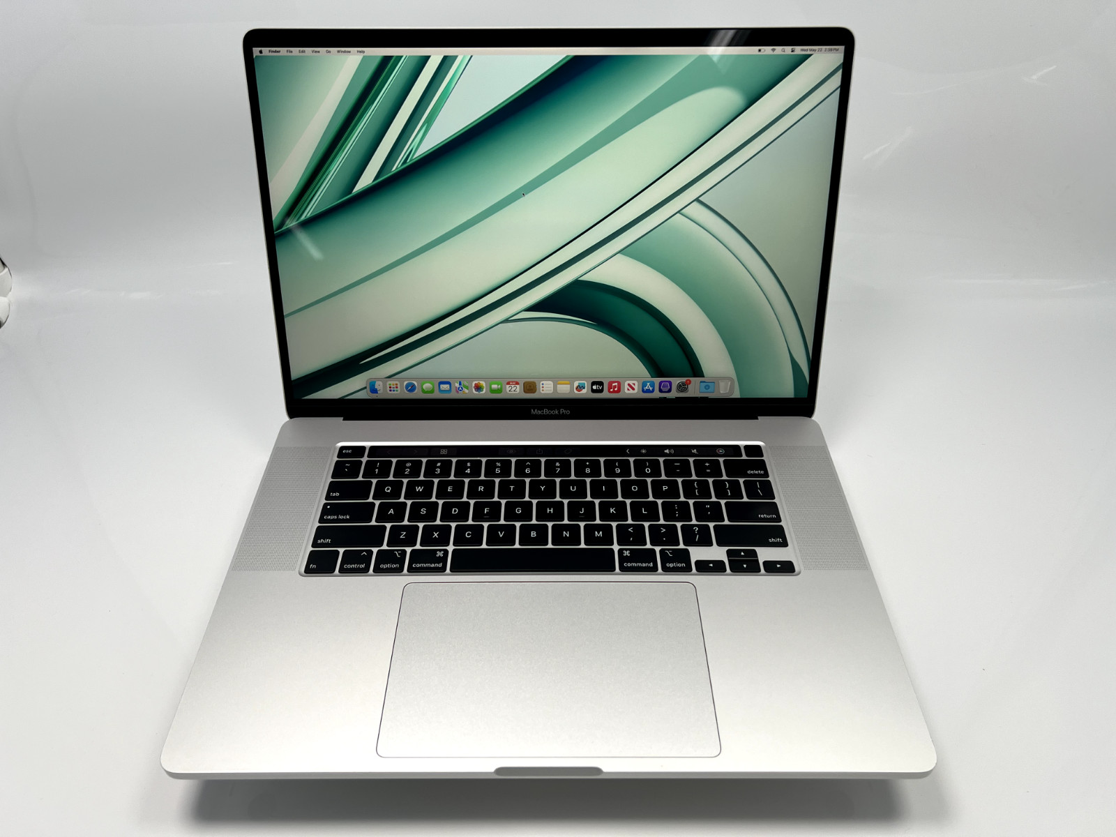 Apple MacBook Pro 16-inch 2019 2.4 GHz i9 64GB 4TB SSD 5500M + 1-Year Warranty