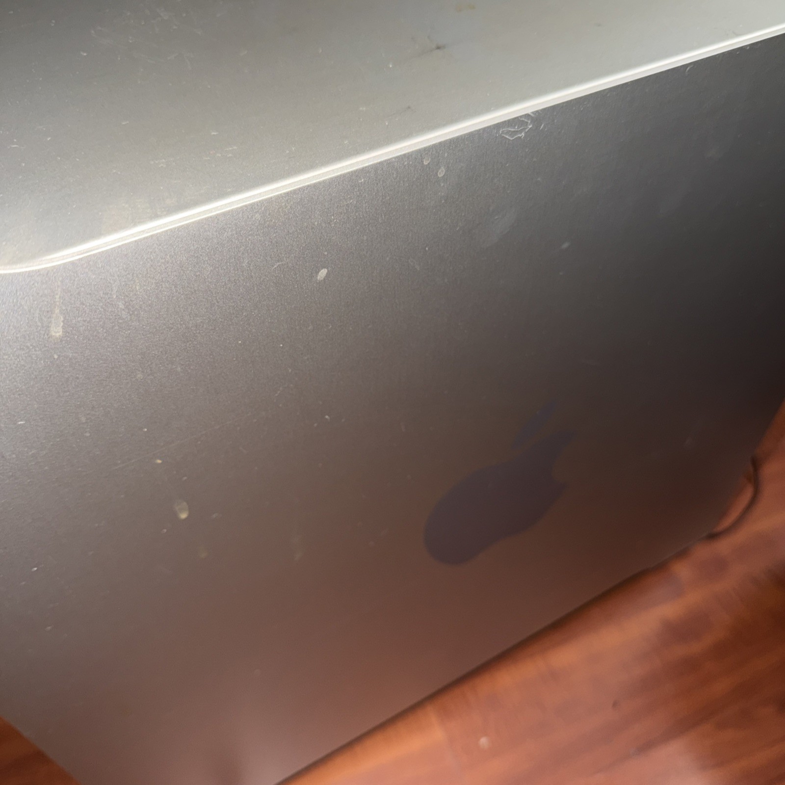 Apple Mac Pro Desktop Mid 2010 2.8 GHz Quad-Core Intel Xeon 3GB 1066 mhz DdR3