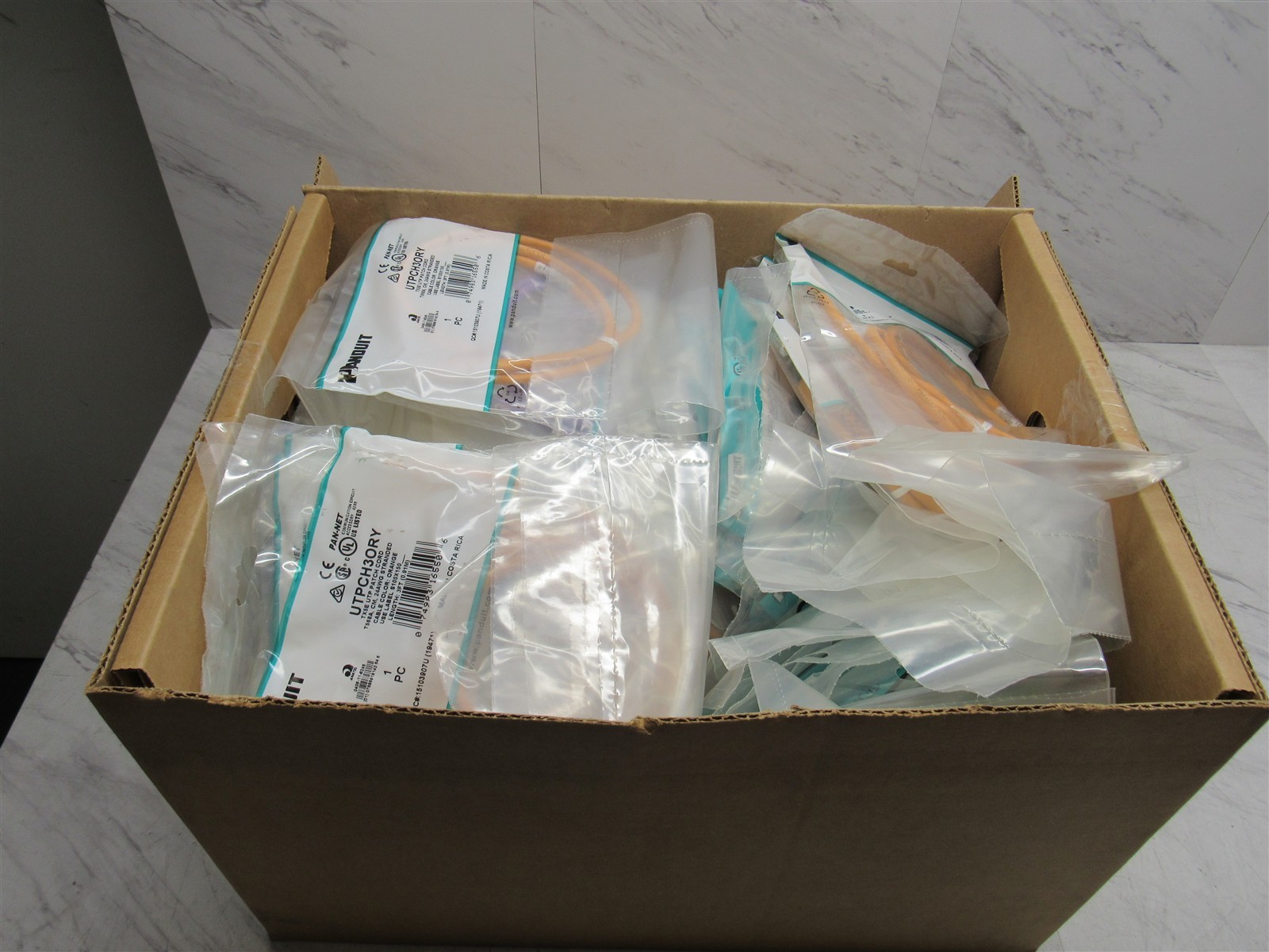 100 LOT NEW Panduit 3ft CAT5e Mixed Color Patch Cable RJ-45 UTPCH3ORY UTPCH3GRY