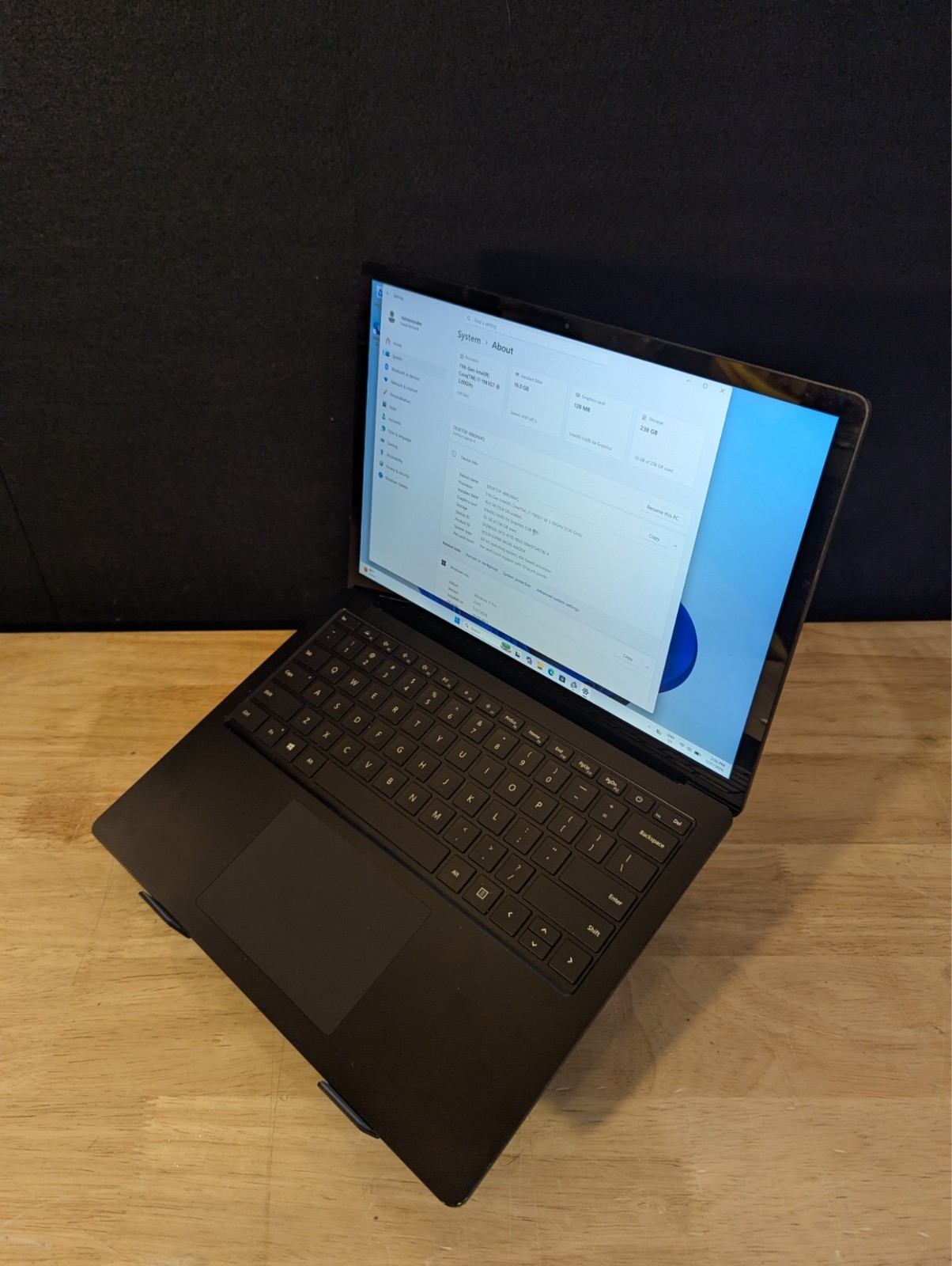 Microsoft Surface Laptop 4 i7-1185G7 256Gb 16Gb Win 11 Pro