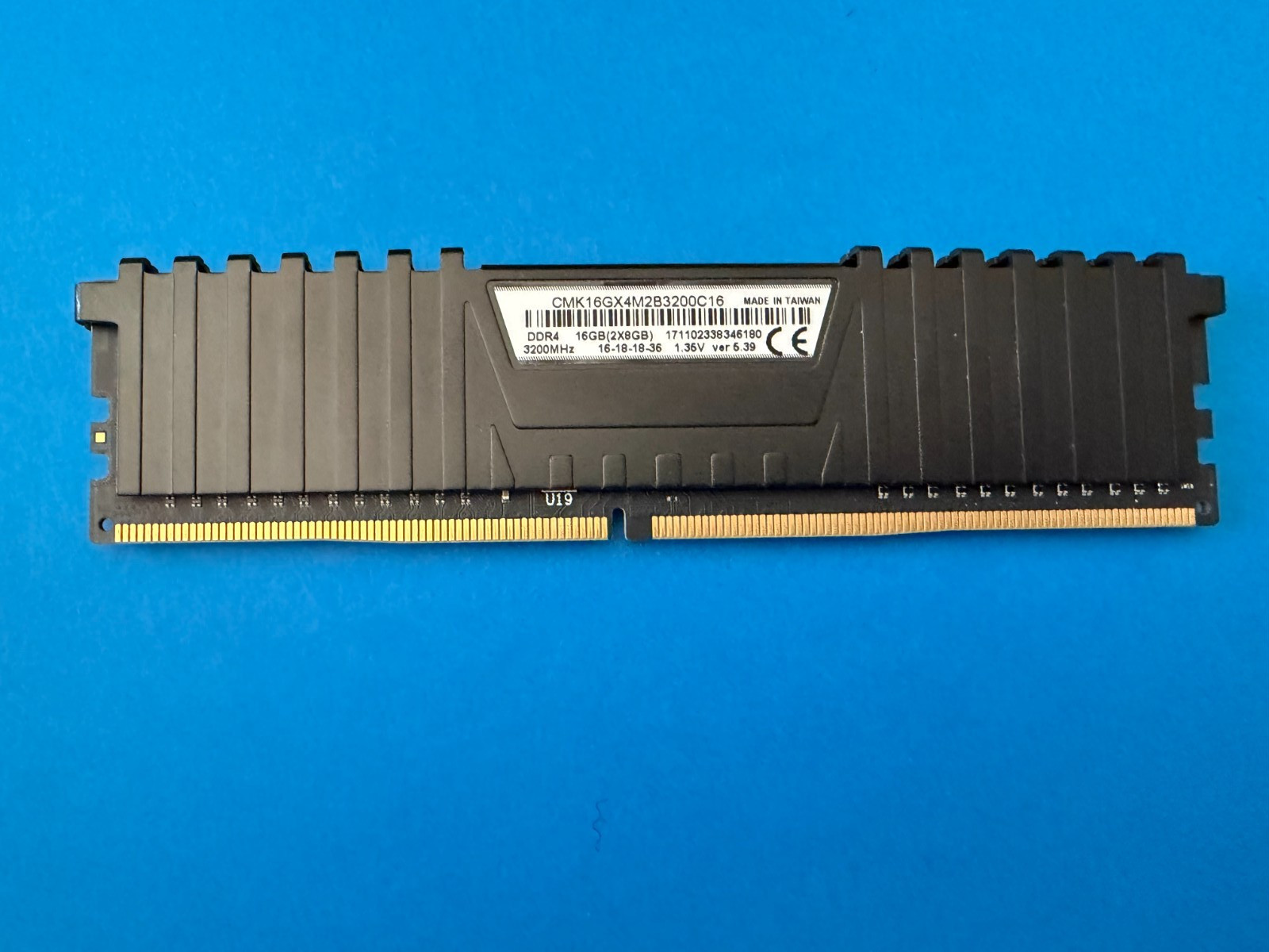 Corsair Vengeance LPX 8GB DDR4 RAM 3200MHz PC4-25600 C16 Desktop DIMM Used