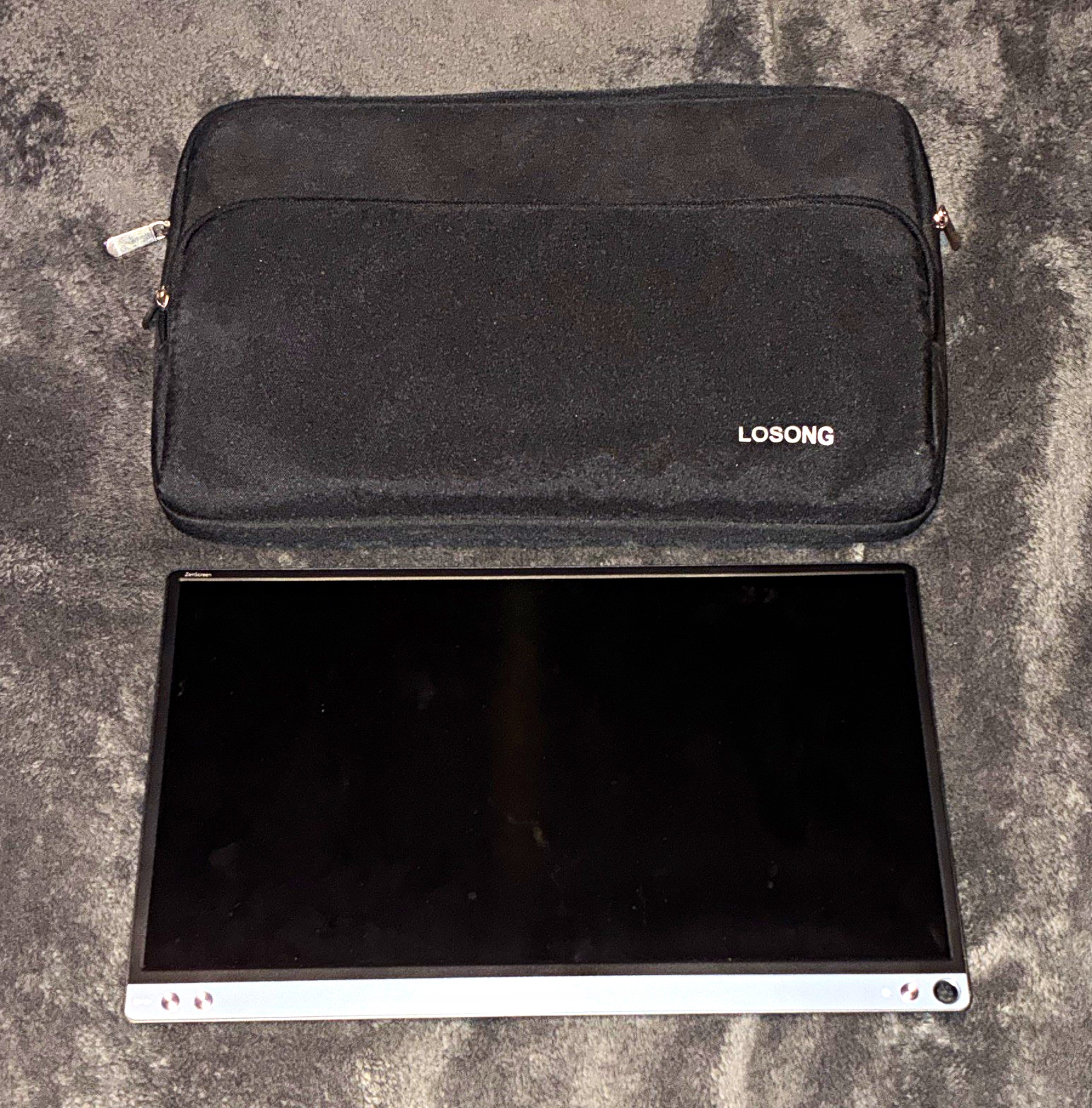 ASUS ZenScreen MB16AC 15.6″ FHD Portable USB-C LCD Monitor w/ Case Silver