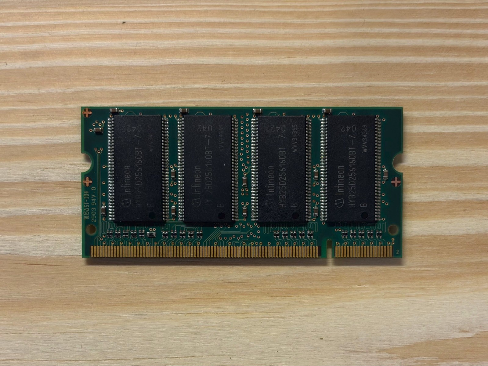 Various Brands 256/512 MB SO-DIMM 266/333 MHz DDR SDRAM Memory