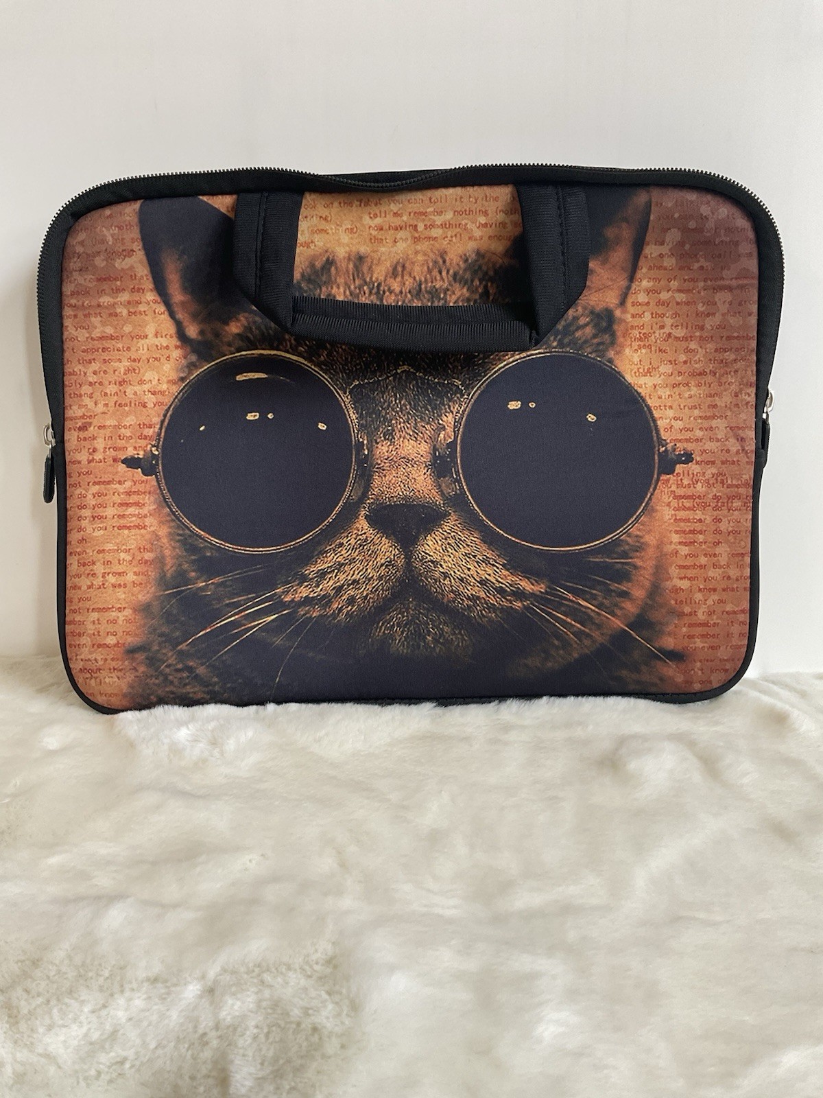 iColor Cool Cat with Sunglasses Laptop Sleeve – Vintage Newspaper Print