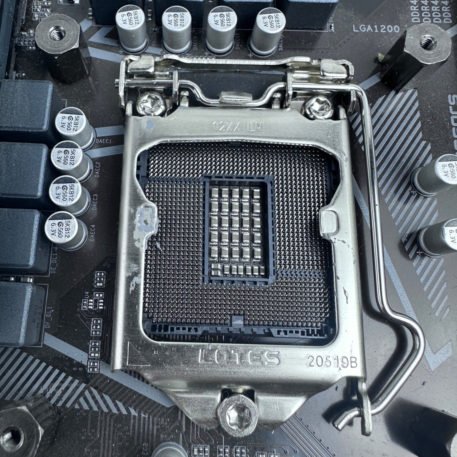 GIGABYTE B560 DS3H AC Motherboard Intel LGA1200 ATX DDR4 PCIe 4.0 M.2 Wi-Fi DP