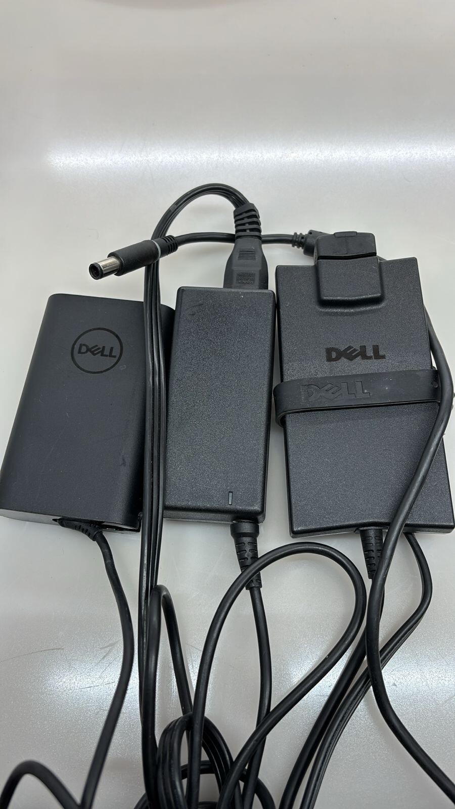 DELL LAPTOP CHARGERS 65W/90W/130W OUTPUT CURRENTS 3.34A/4.62A/6.7A ROUND PIN QTY