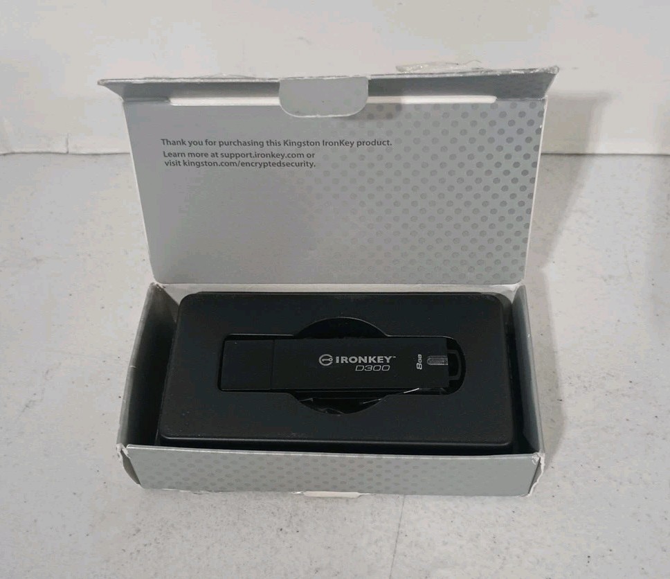 -NEW- Kingston 8GB D300S AES 256 XTS Encrypte [IKD300S/8GB] Open Box
