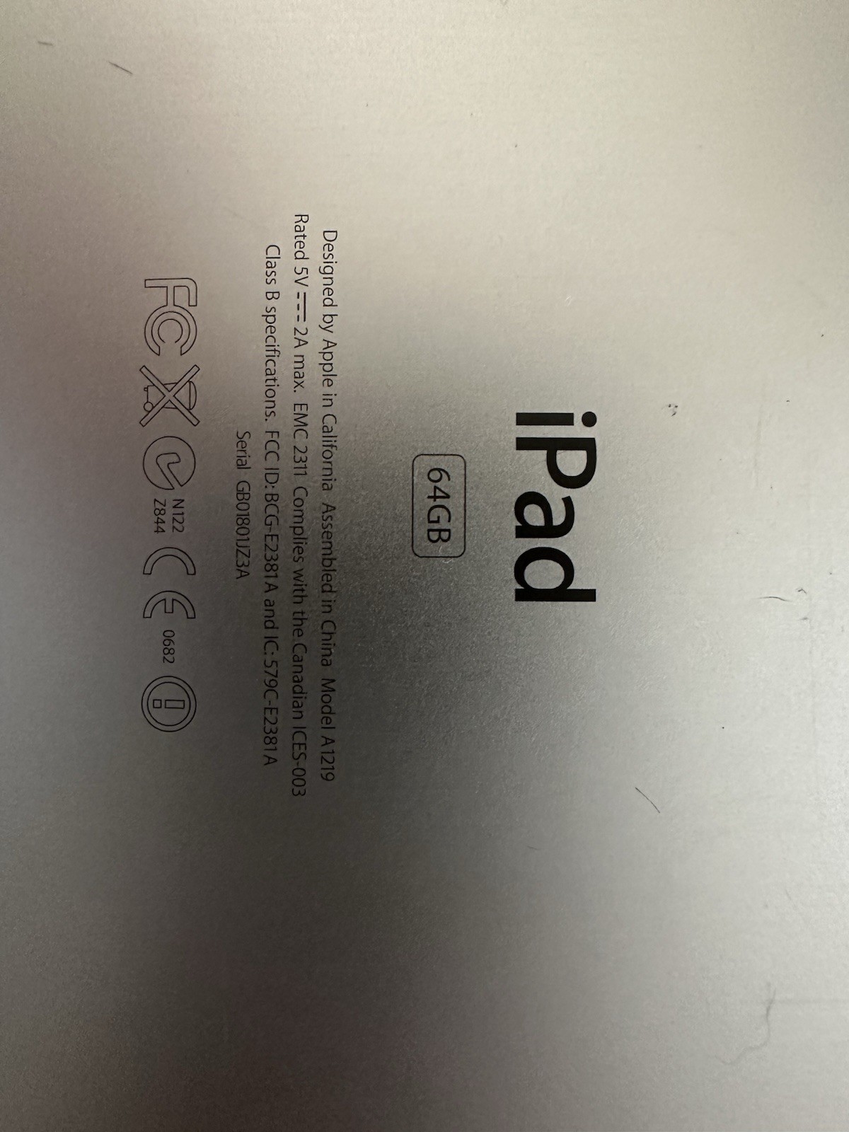 Apple iPad 1st Gen 64GB 9.7in Silver Wi-Fi iOS Bluetooth MB294LL