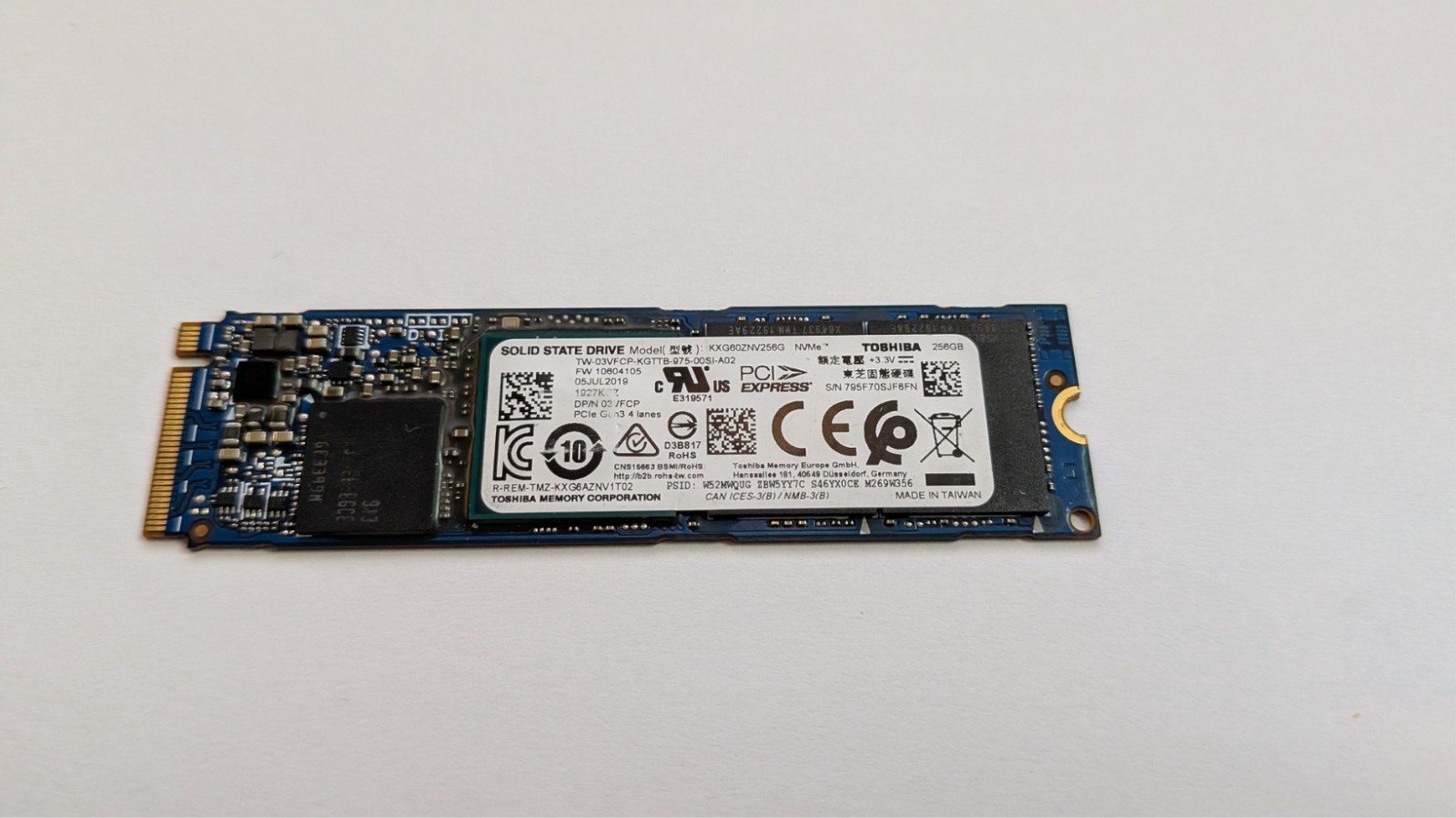 Toshiba KXG60ZNV256G XG6 256GB NVMe PCI 2280 M.2 SSD Solid State Drive